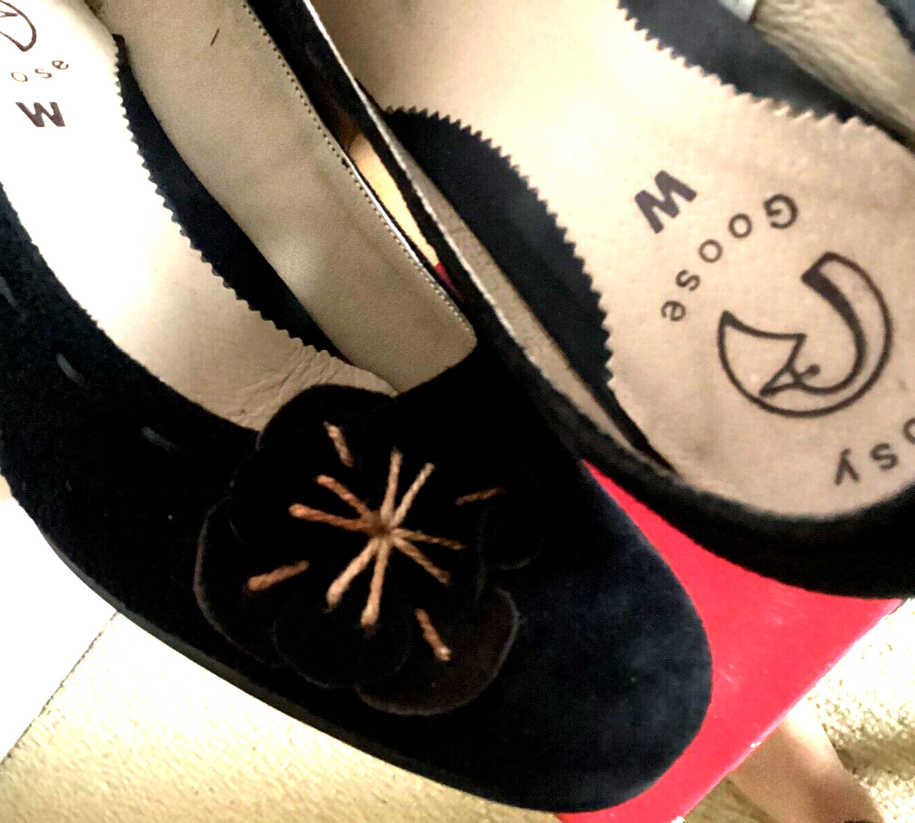 Cosy Goose Womens Black Suede Slip On Kitten Heel Shoes Size 6 – Made in Greece