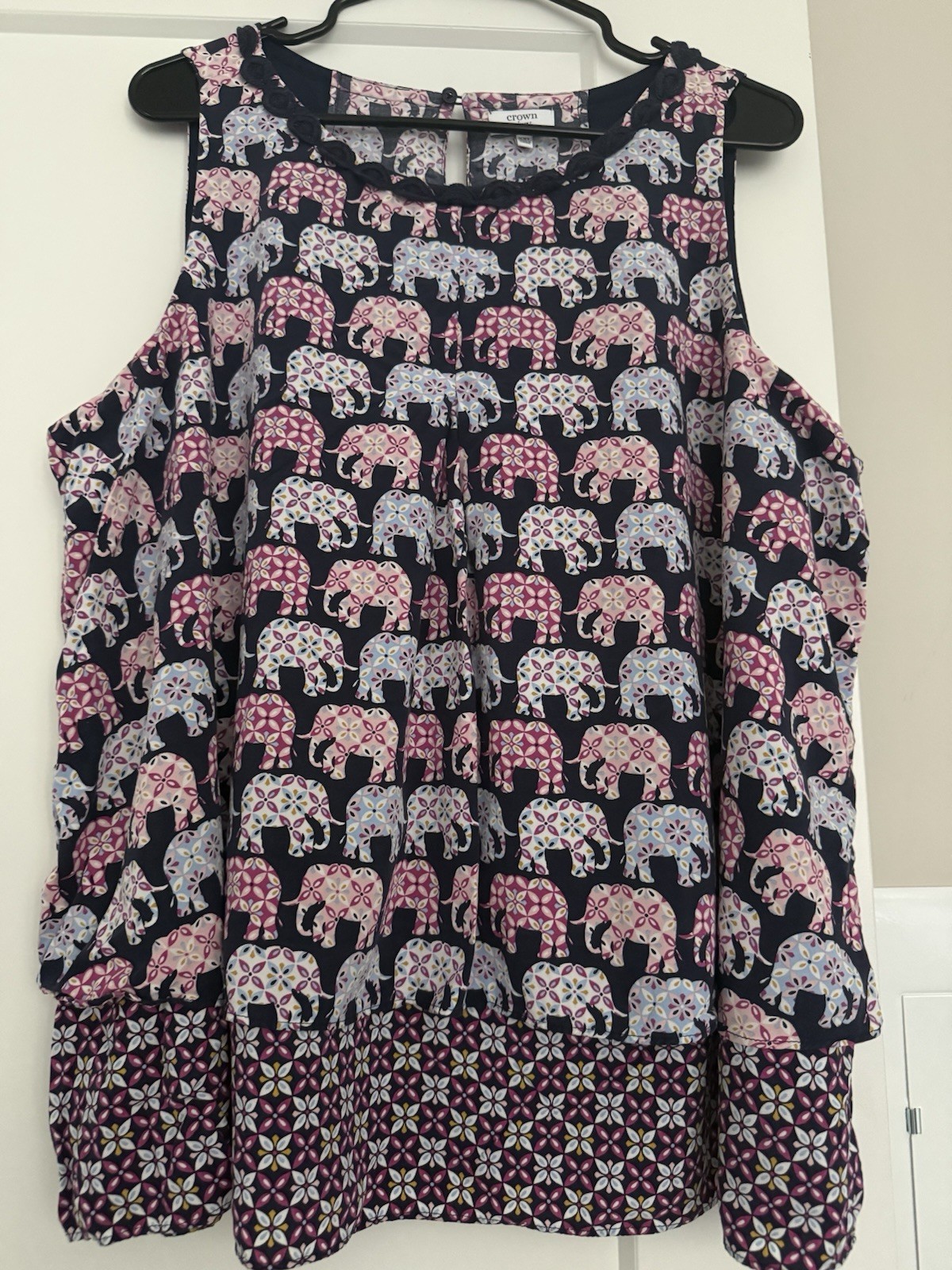 Crown And Ivy XXL Cold Shoulder Blouse Navy Elephant Print Tiered Flowy Top