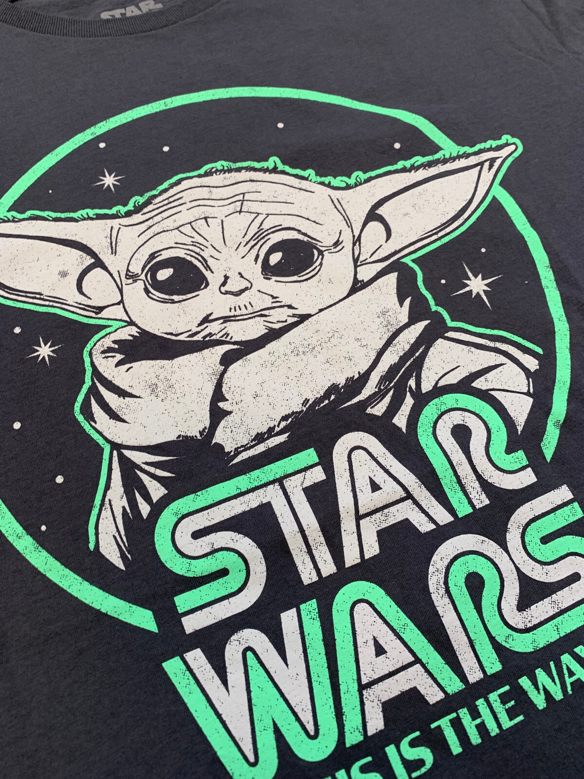 Star Wars Grogu Mandalorian Shirt Mens L Baby Yoda Graphic Faded Short Sleeve