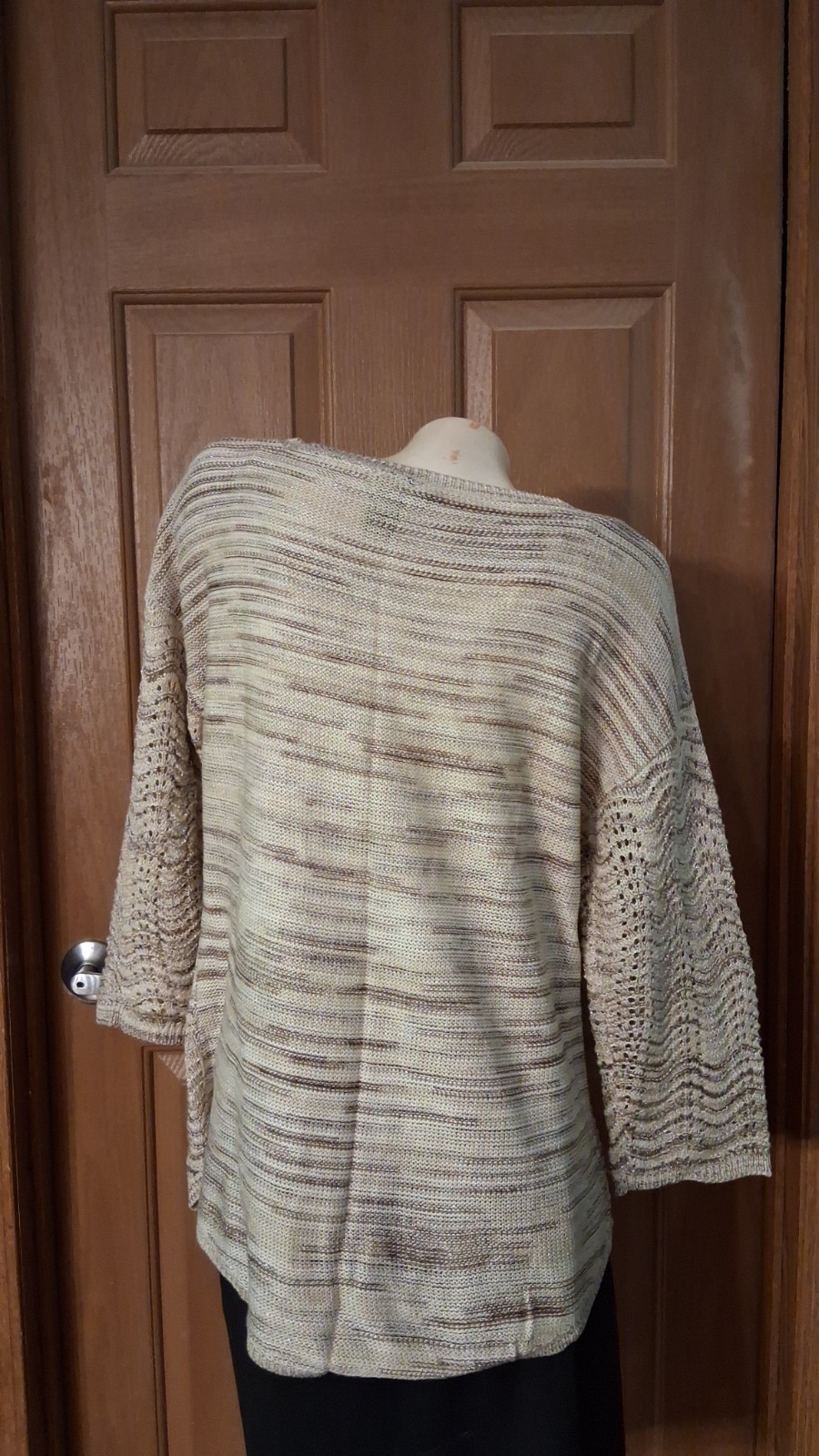 New Directions Crocheted Sweater Pullover Tan and Gold Bracelet Sleeves Size XL