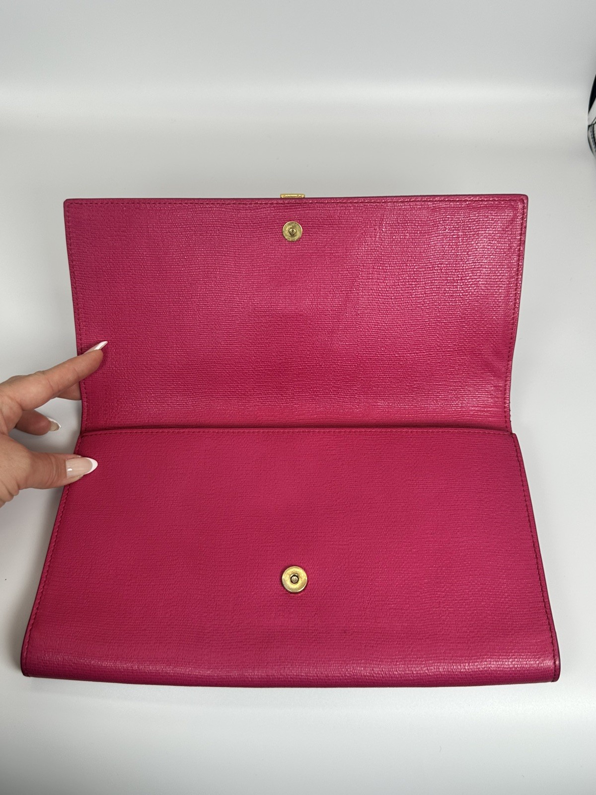 100% Authentic Saint Laurent Y Ligne Fuchsia Textured Leather Clutch COA & Chain