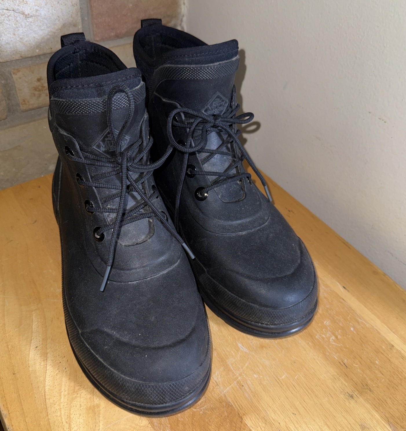 Muck Boot Co. Men’s Much Originals Lace UP Black Rubber Neoprene Size 9 US Men’s