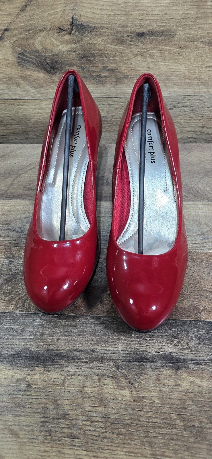 Comfort Plus By Predictions Heels Red New Size 9