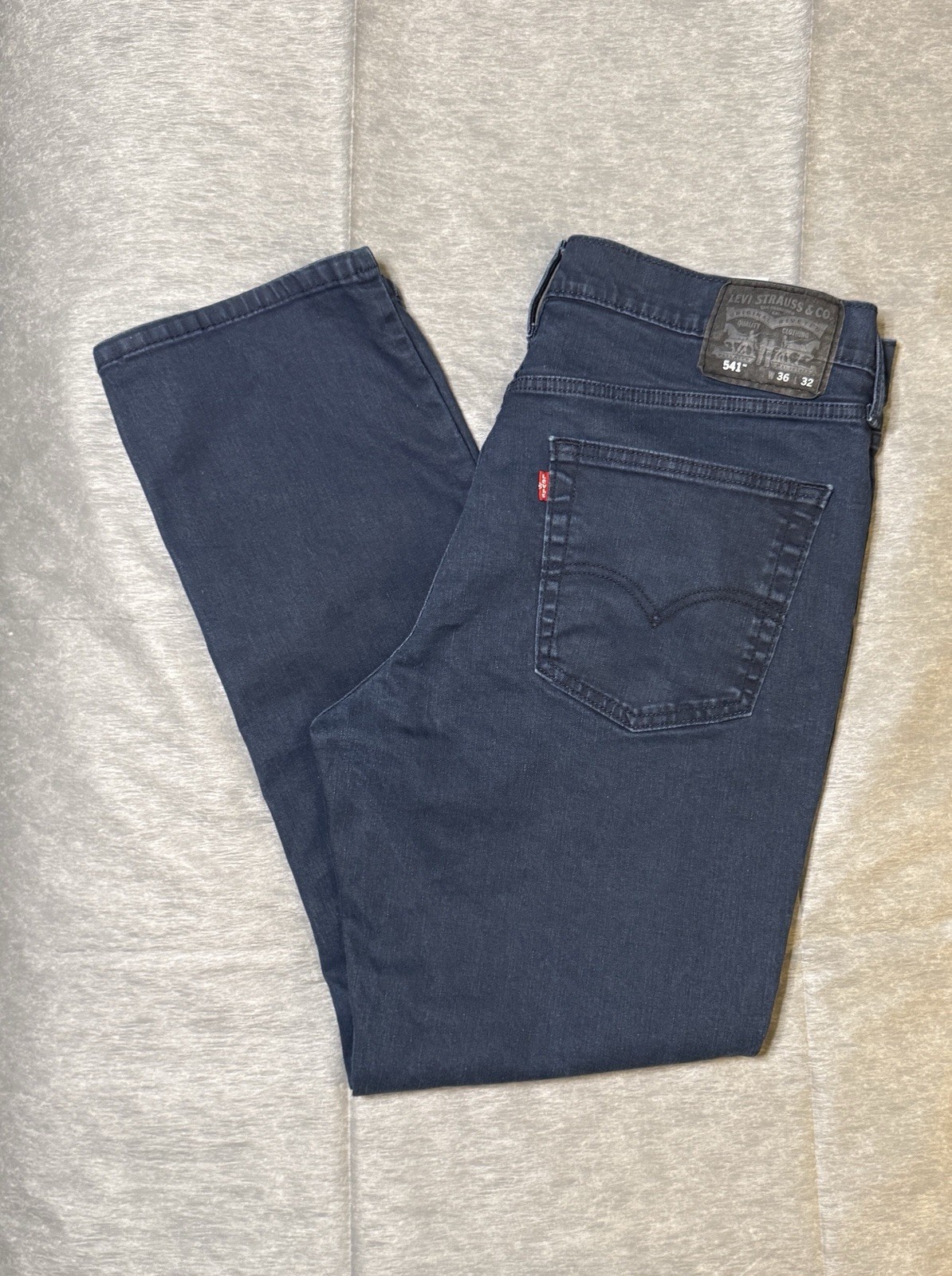 Levi’s Men’s 541 Athletic Fit Tapered Dark Blue Pants Mid Rise 5-Pocket (P3)