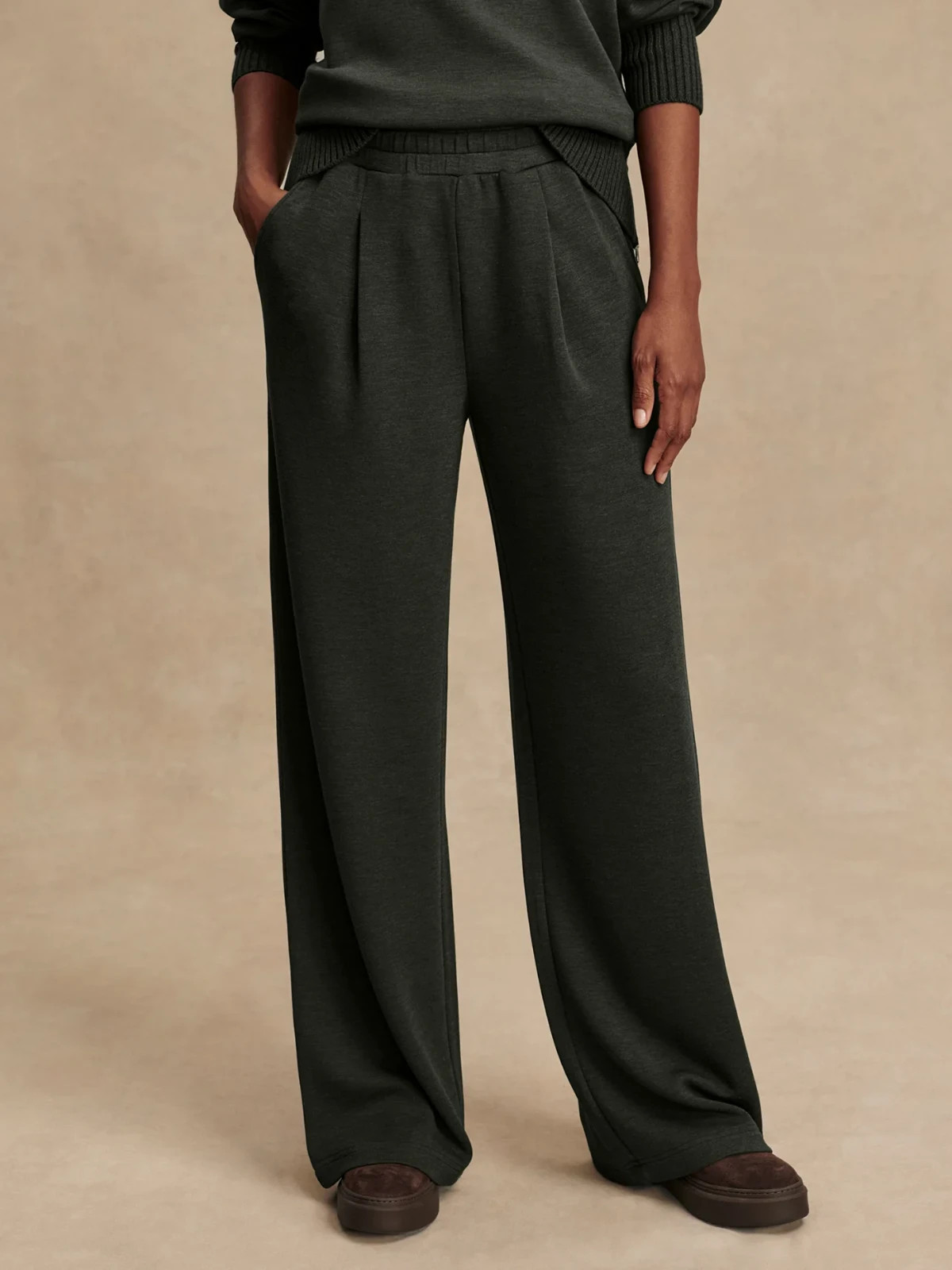 Varley The Extra Wide Leg Pant 29.5″ in Olive Marl, Size XXS