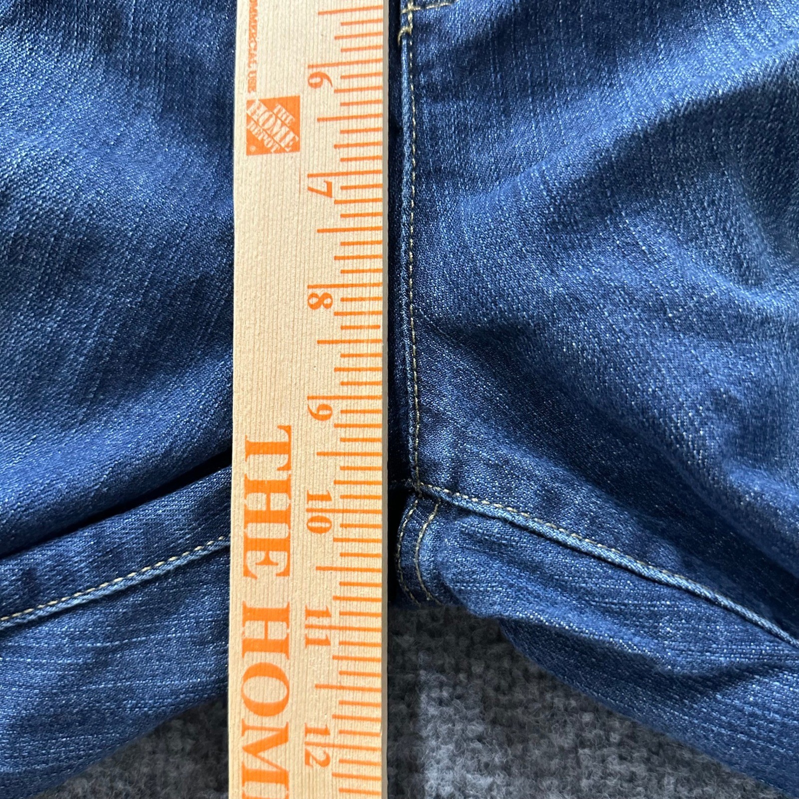 Simply Vera Vera Wang Crop Jeans Womens Size 12 Blue Straight Leg Denim Capris