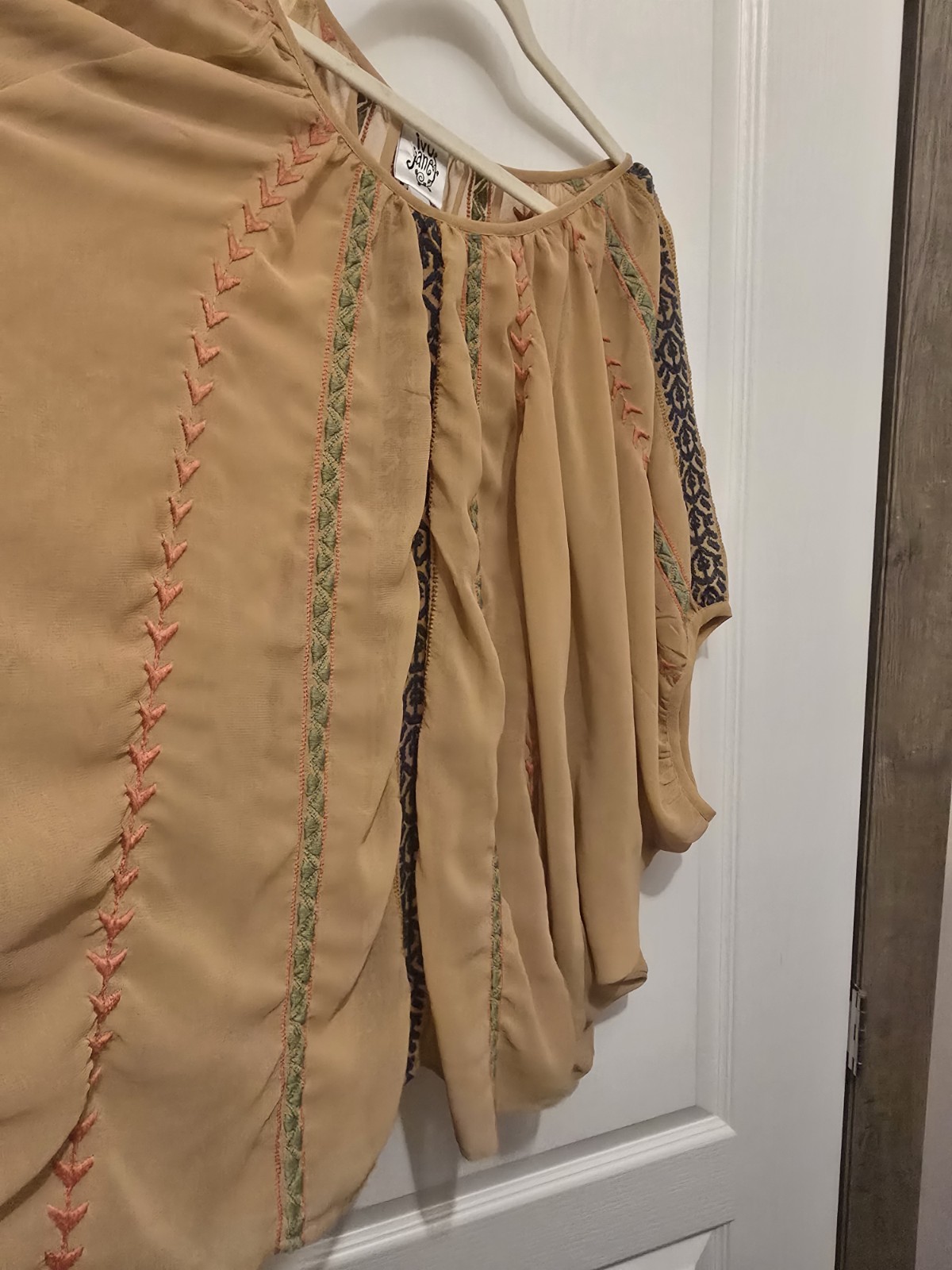 Ivy Jane Boho Embroidered Peasant Top Tan Sheer Batwing Dolman Sleeve Blouse M
