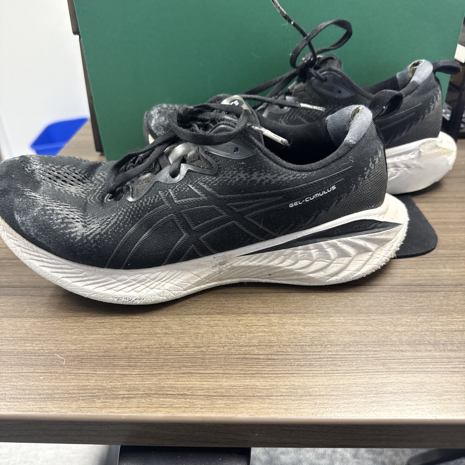 US 9 – x ASICS Gel Cumulus 16 TG Grey Black White