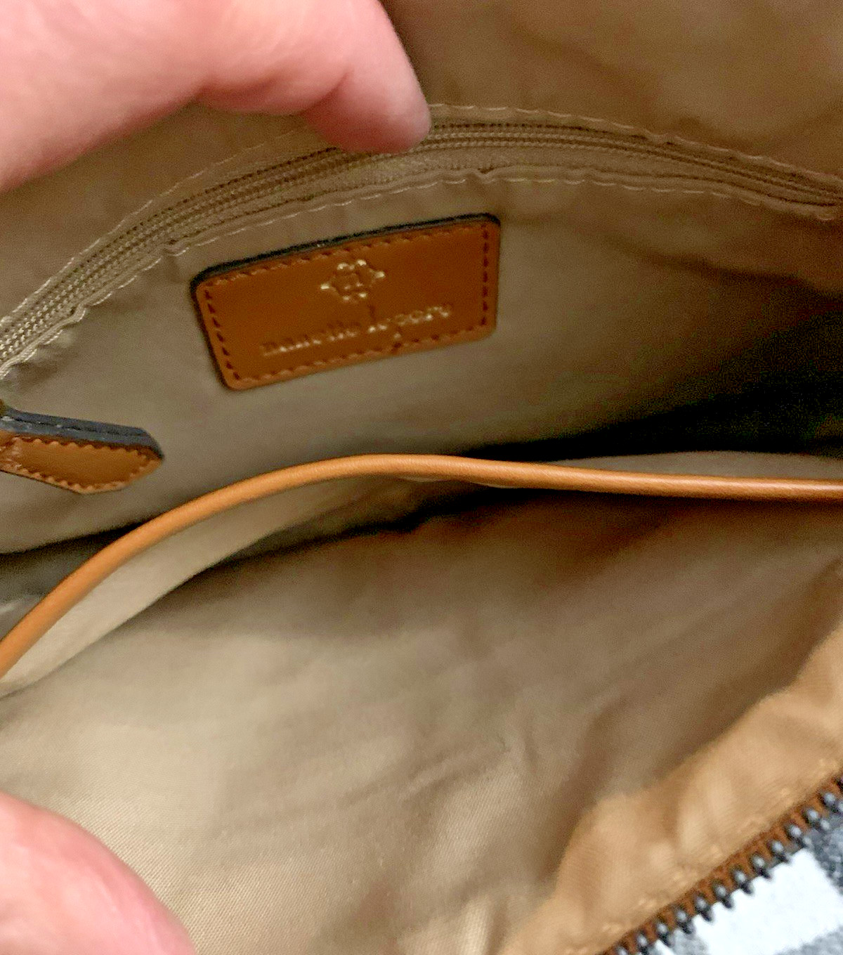 NWT Nanette Lepore Brown Crossbody Purse/Bag, Inner Pockets/Dividers, 10″x7″x3″