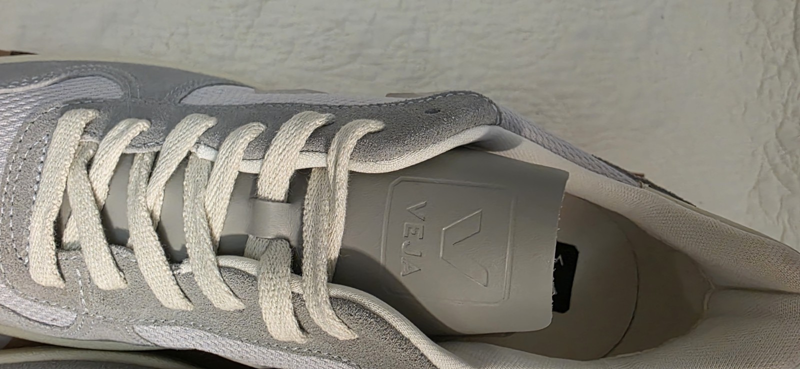 NEW Veja V-10 B-MESH LIGHT GREY PIERRE Men’s size 44/11 IN BOX