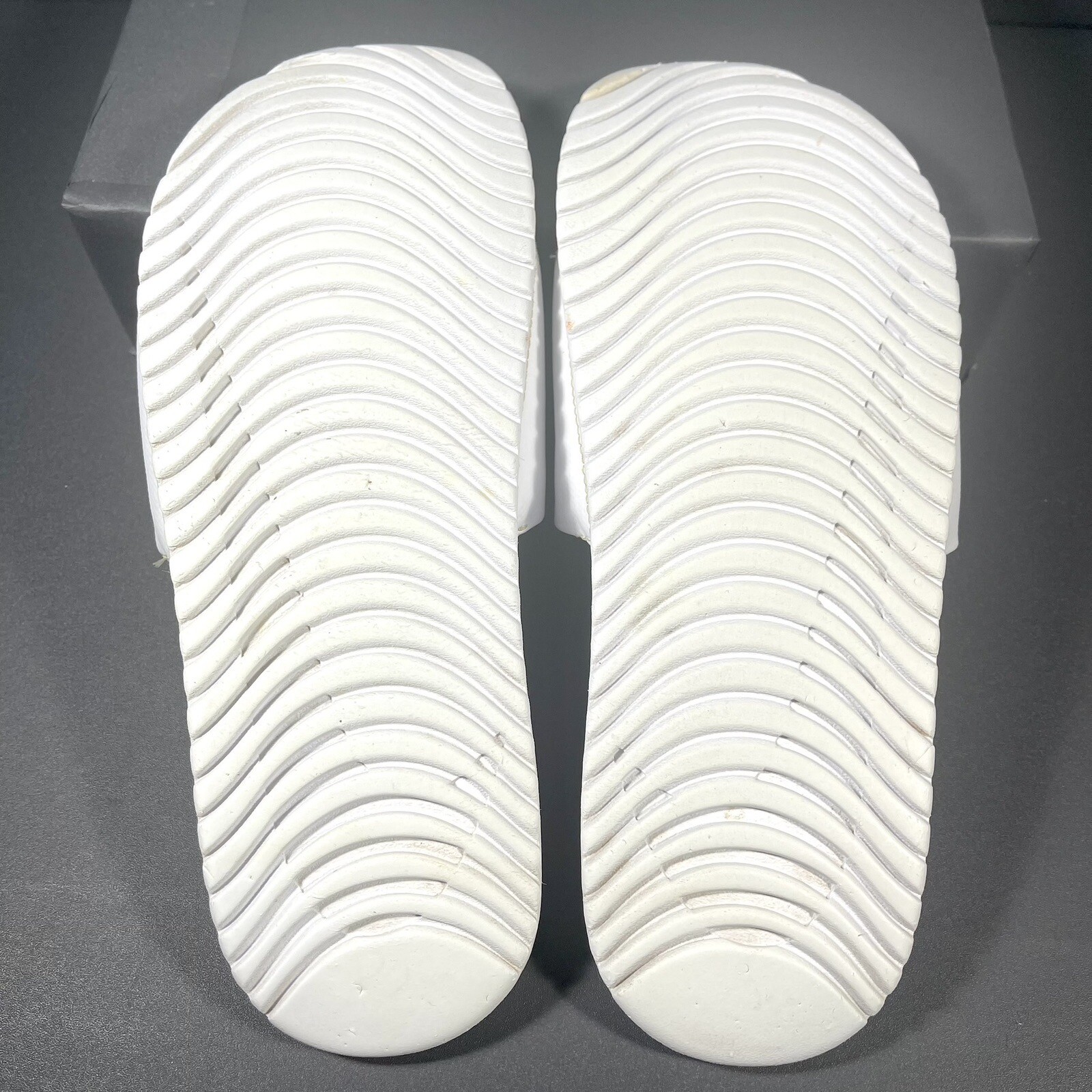 Nike Victori One Slide Men US 7 White Gray Sandal Outdoor Textured Swoosh