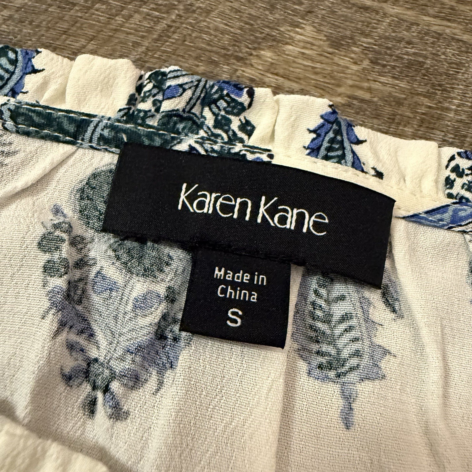 Karen Kane Long Sleeve Blouse Size Small NWT