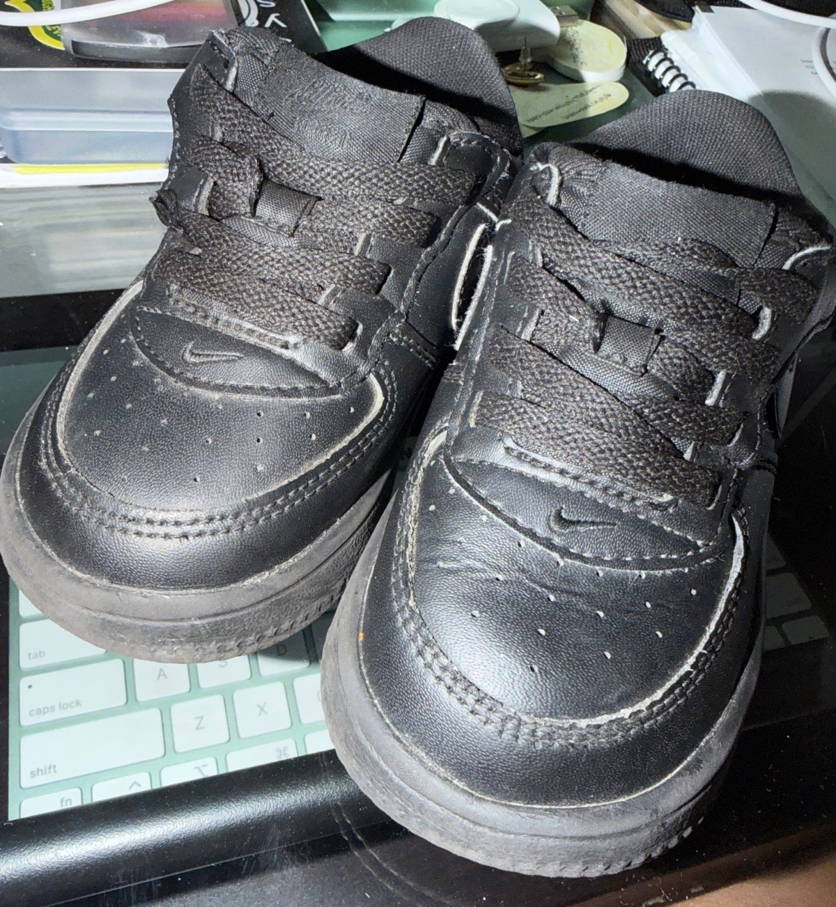 Size 7c (GS) – Nike Air Force 1 LE Low Triple Black