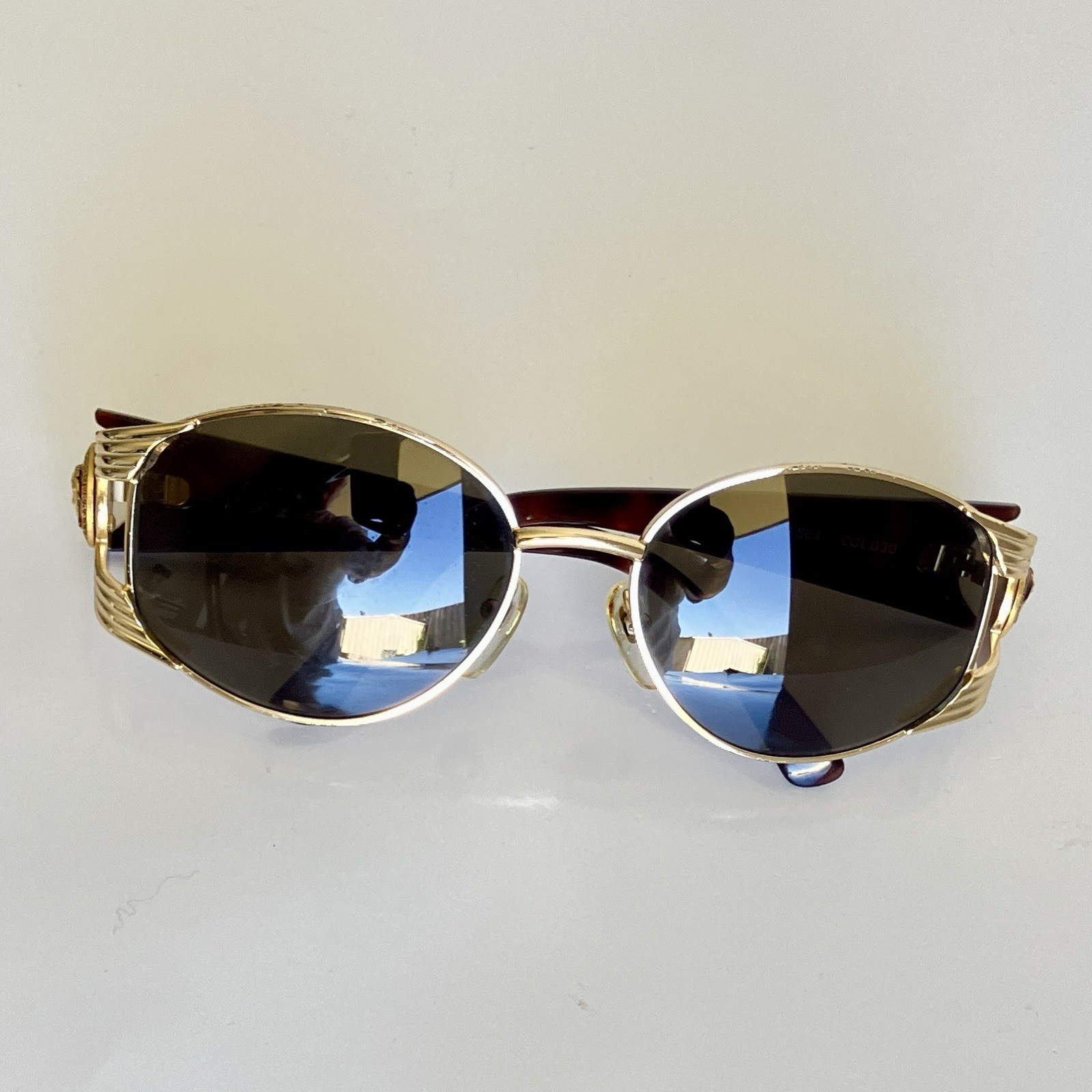 Gianni Versace Medusa sunglasses MOD S64 COL 030 In Excellent Condition