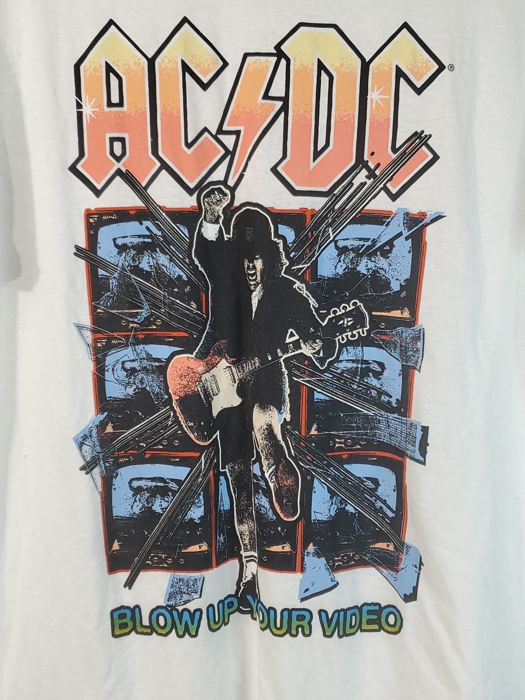 AC/DC T-shirt Men’s Size Large “Blow Up Your Video” Angus Young Tee
