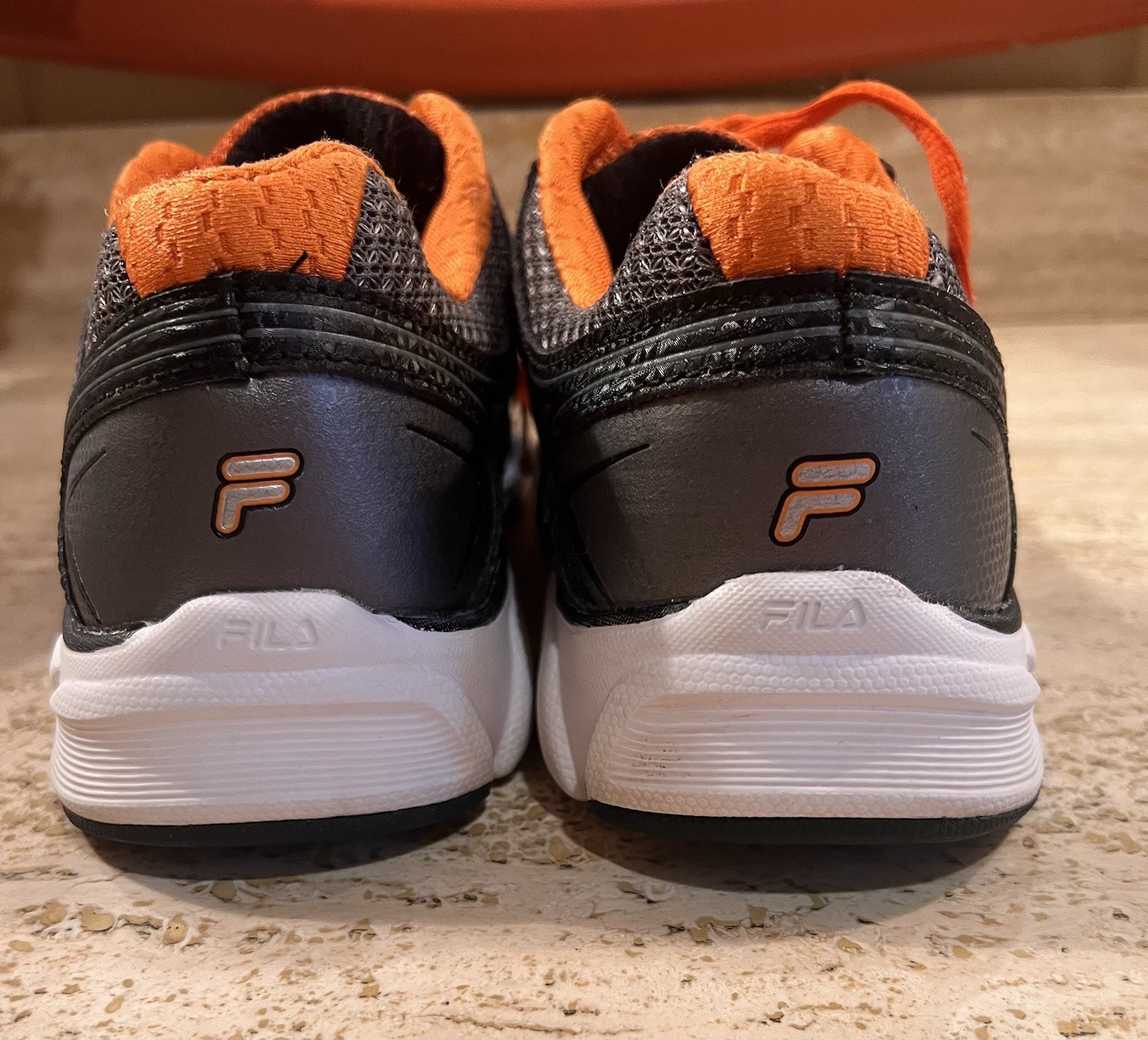 FILA Boys Low Top Athletic Sneakers Gray/Orange/Black Lace Up US 7 EU 39.5