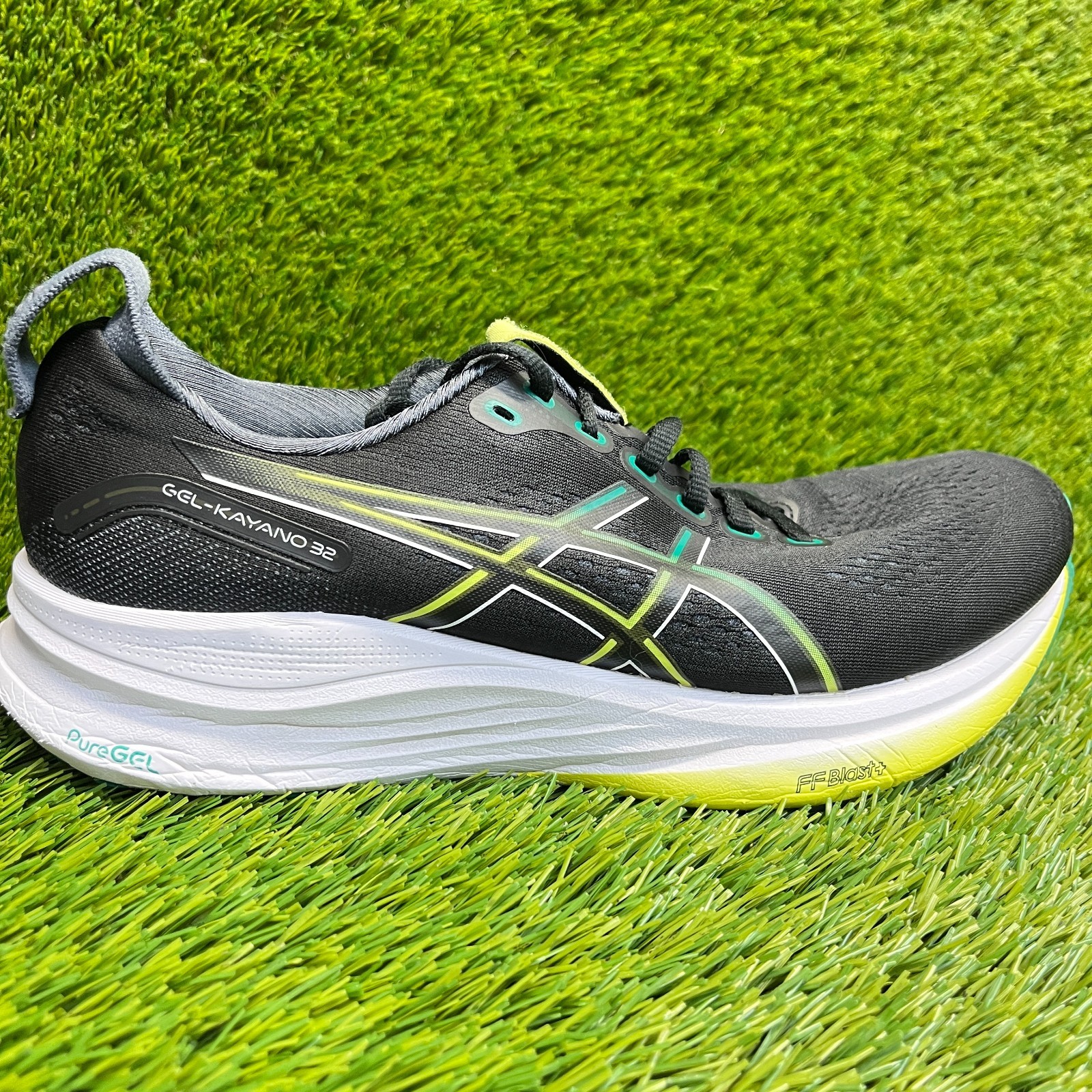 Asics Gel-Kayano 32 Mens Size 8 Black White Athletic Running Shoes Sneakers