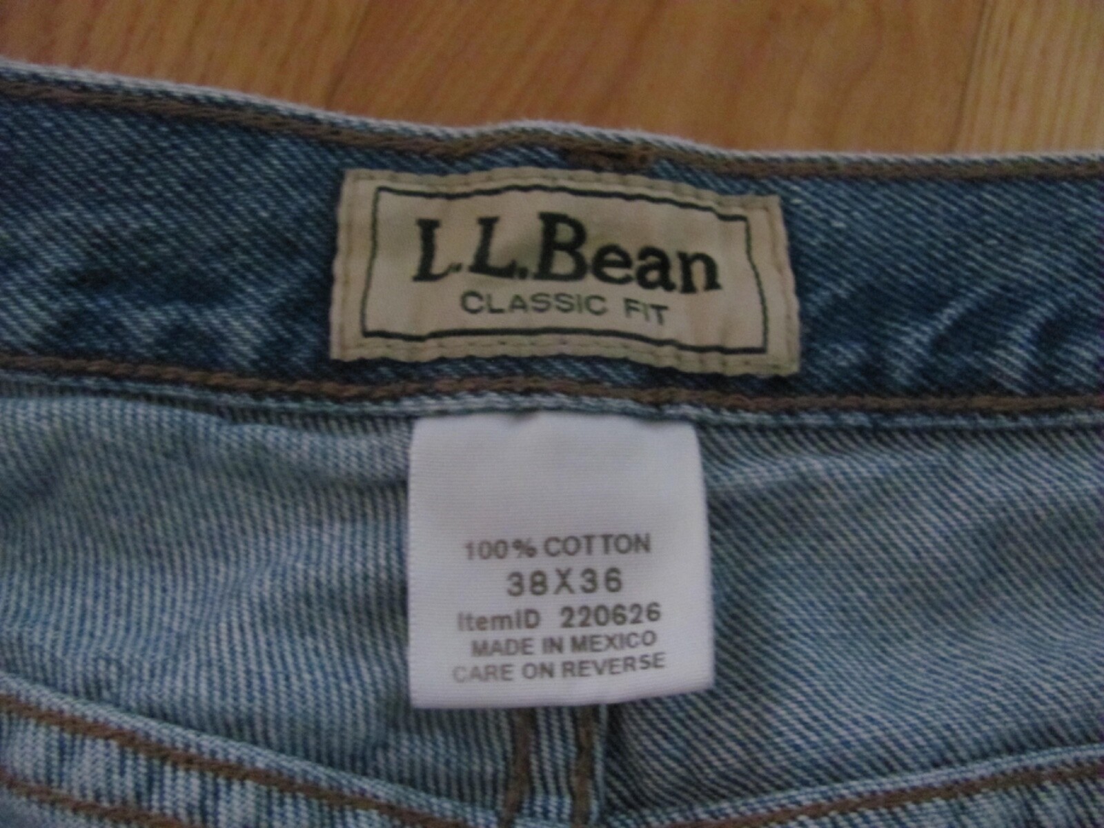 L L Bean Classic Fit Blue Denim Straight Leg Jeans Men’s 36 x 36 (TD18-R1)