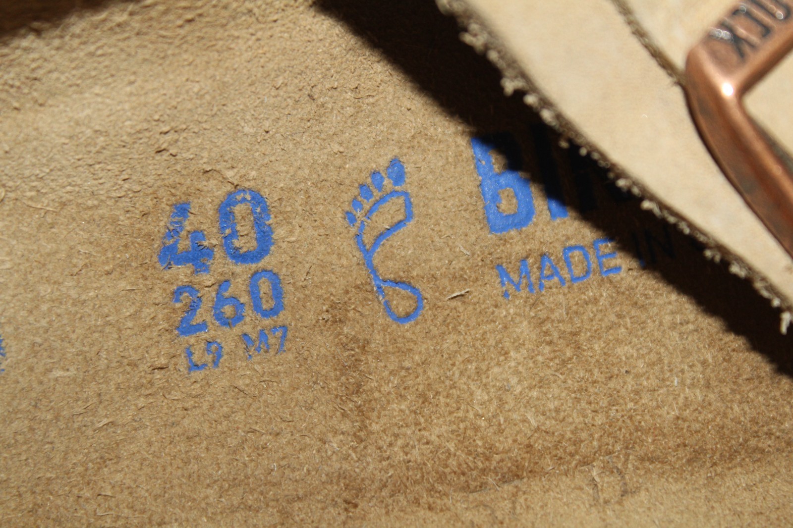 Birkenstock Arizona Leather Sandals Womens Sz 9 Regular/Wide Soft Footbed (READ)