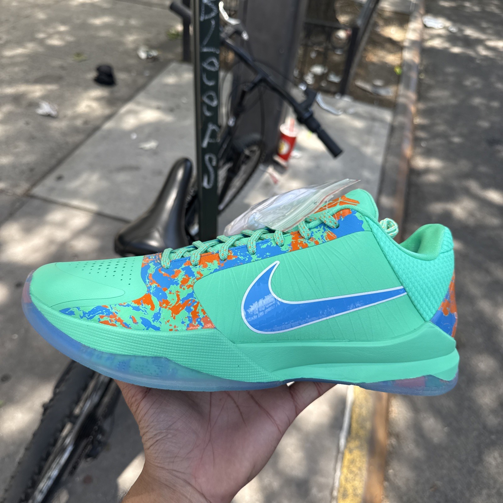 Nike Kobe 5 Protro Jalen Brunson PE NY vs. NY IX1200-300 (Size 12 US) *IN HAND*