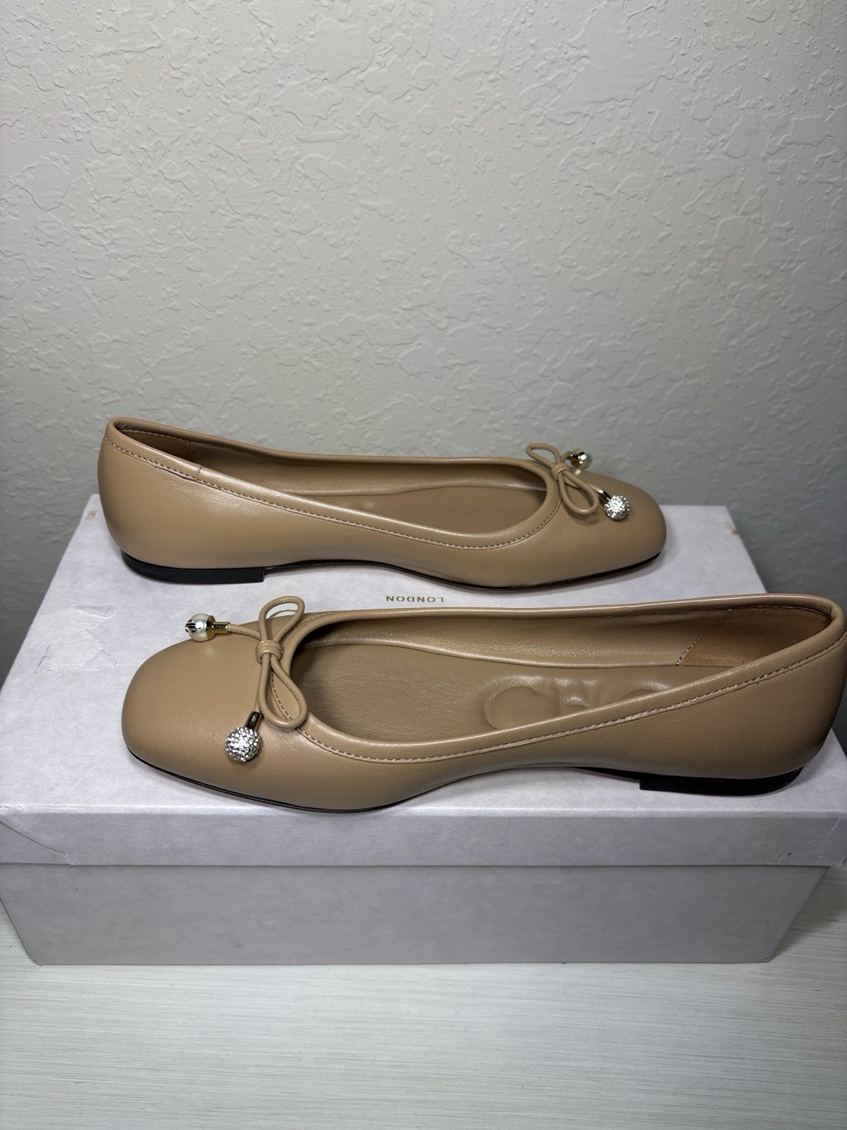 Jimmy Choo “Elme” Biscuit Nappa Leather Pearl Crystal Bow Ballet Flats 36 NIB