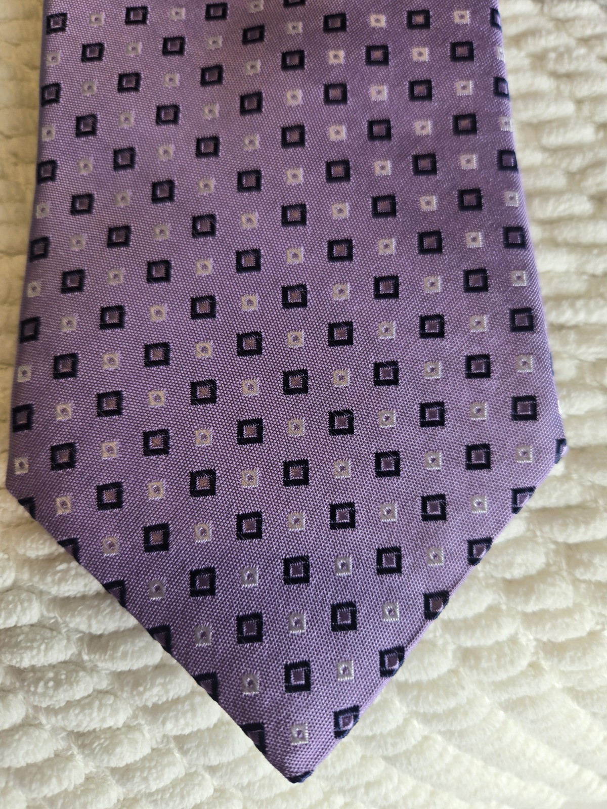 VGUC Hart Schaffner Marx 100% Silk Men’s Necktie 65 Inch, 3.5 Width, Big & Tall