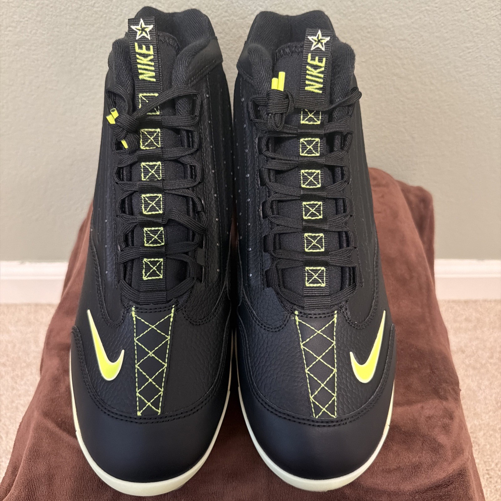 BRAND NEW Nike Griffey 2 MCS ‘Black Volt’ HF1579-001 Men’s Size 11.5 Cleats 🥵