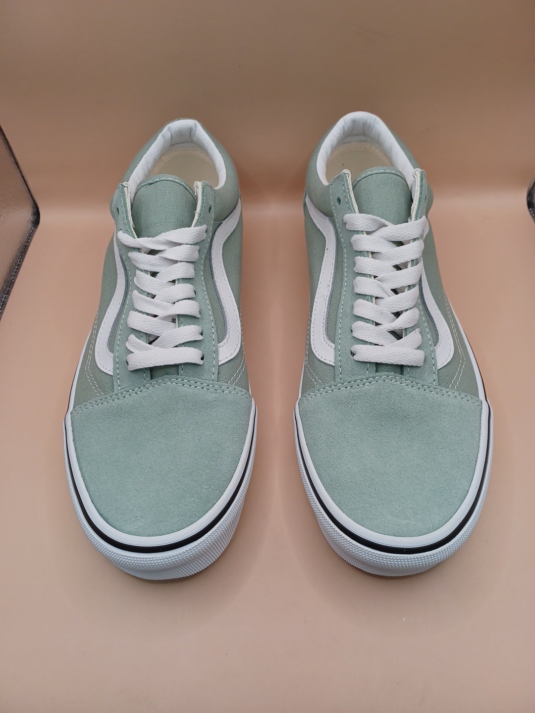 Vans Old Skool Lace Up Shoes-Olive Size Men 8 Women 9.5 US