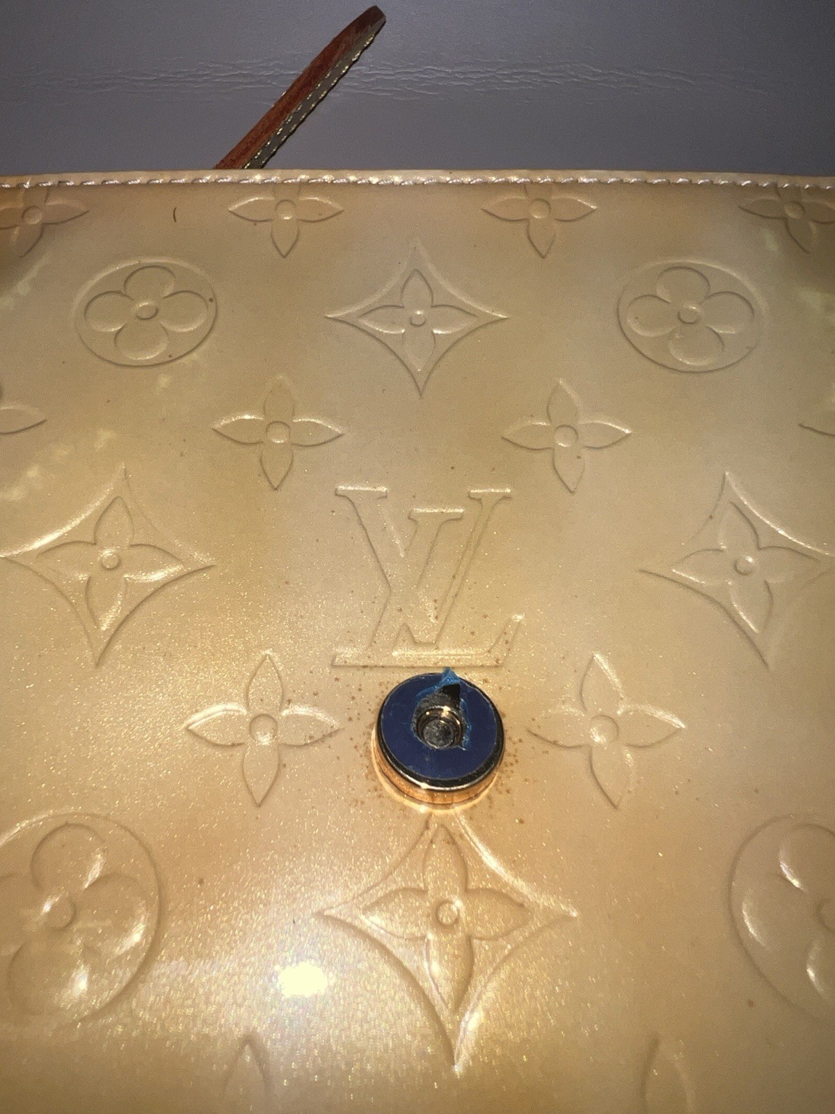 LOUIS VUITTON Thompson Street Monogram Vernis Leather Yellow Shoulder Bag M91071
