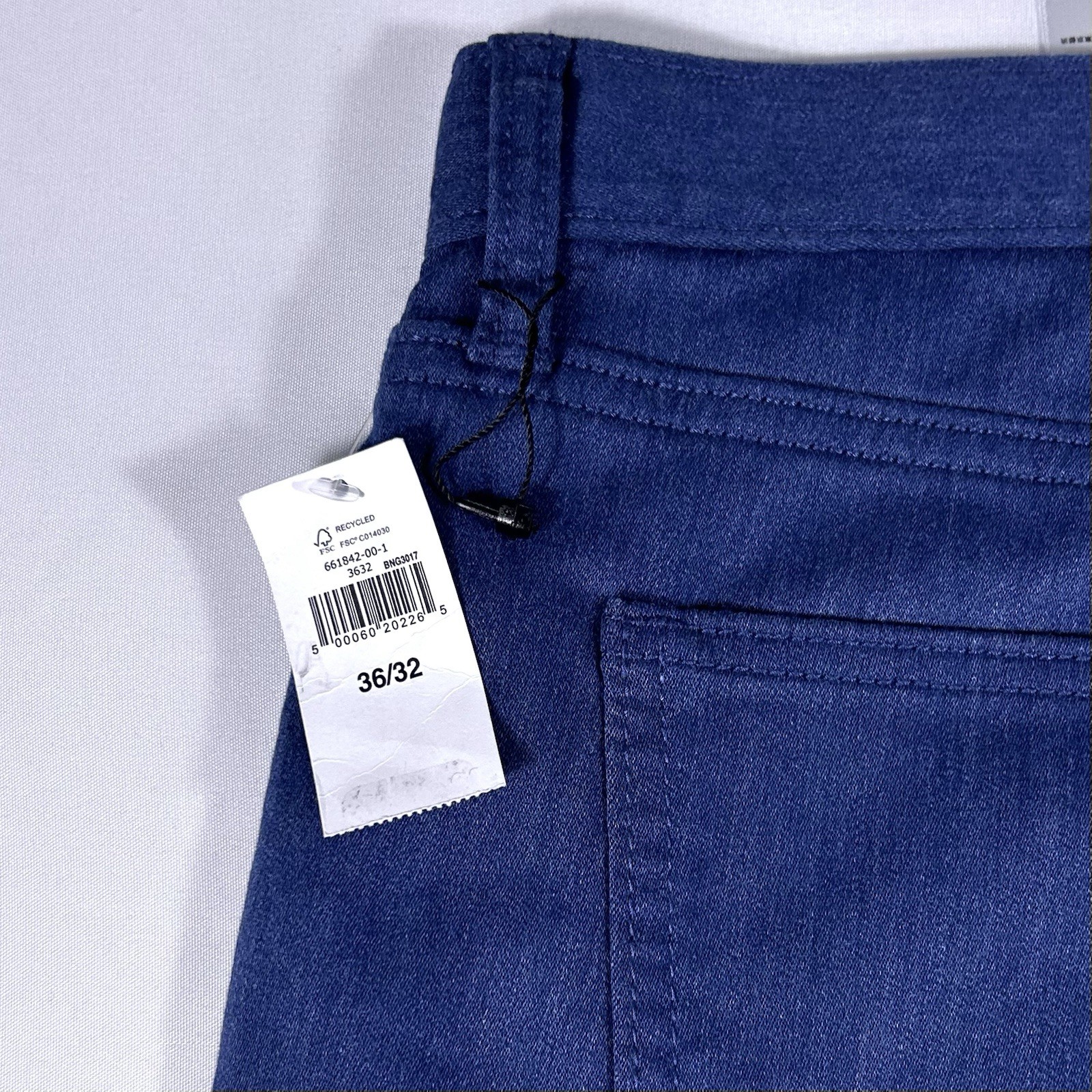NWT Banana Republic Men’s 36×32 Blue Heather Athletic Fit Travel Jeans (36×31)