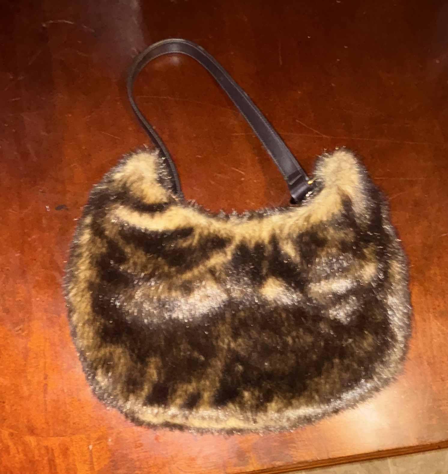 Women’s Brown Shoulder Bag Animal Print w/ Fur Trim Accents Black Strap