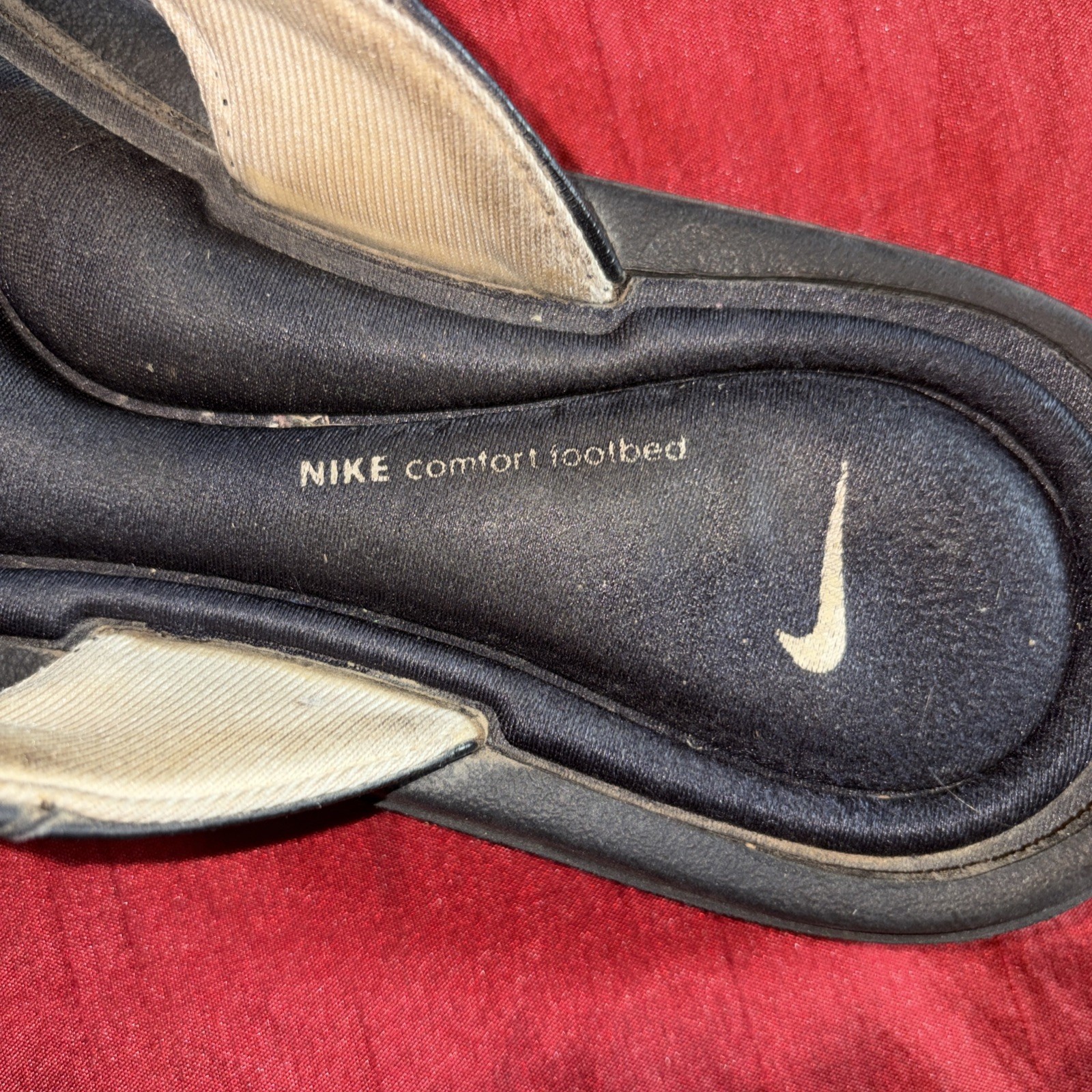 Nike Black Comfort Footbed Thong Flip Flops Women’s Sz 8 354925-411