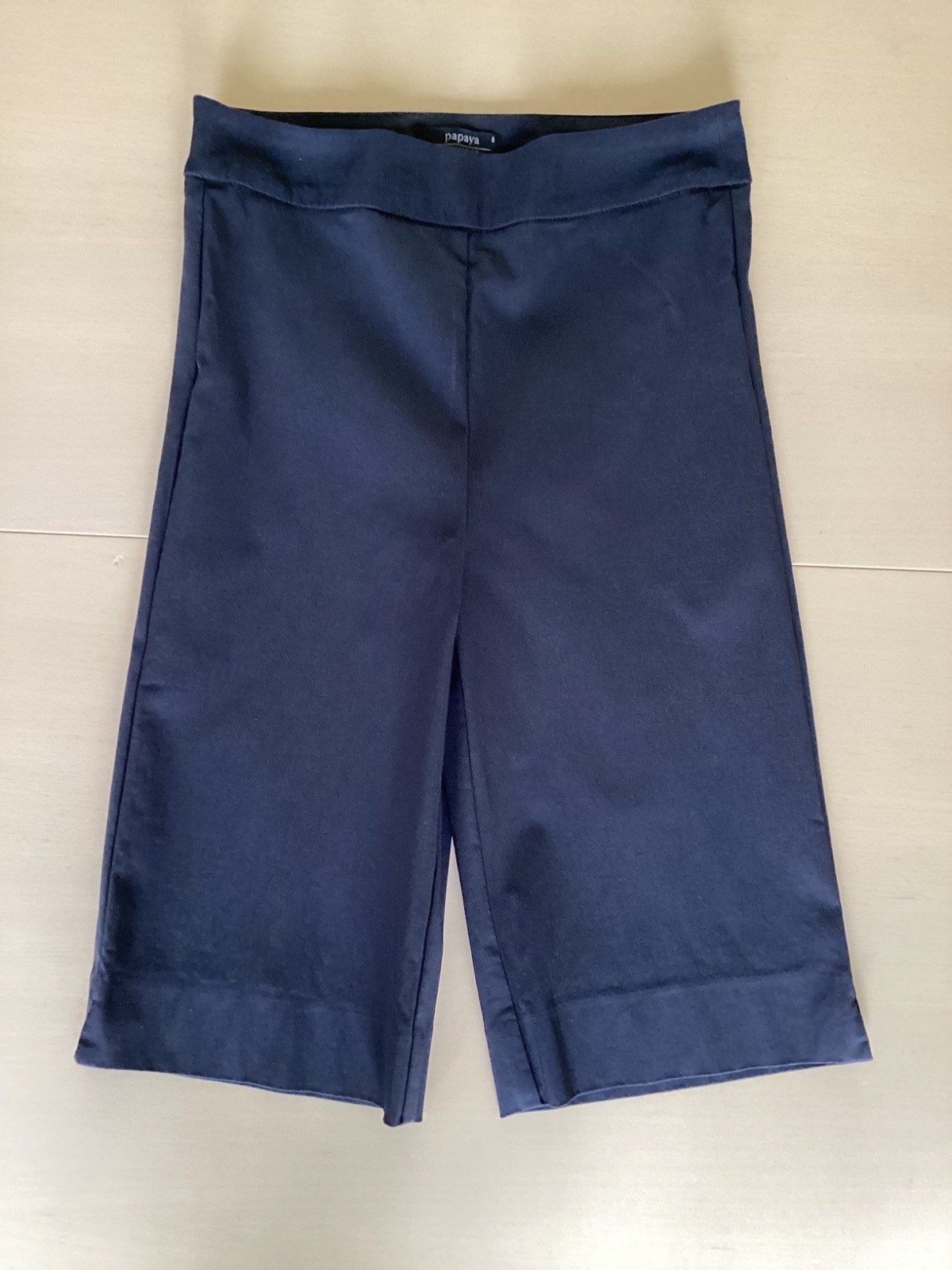 Papaya Ladies Navy Blue Cropped Trousers Size 8…Excellent Condition
