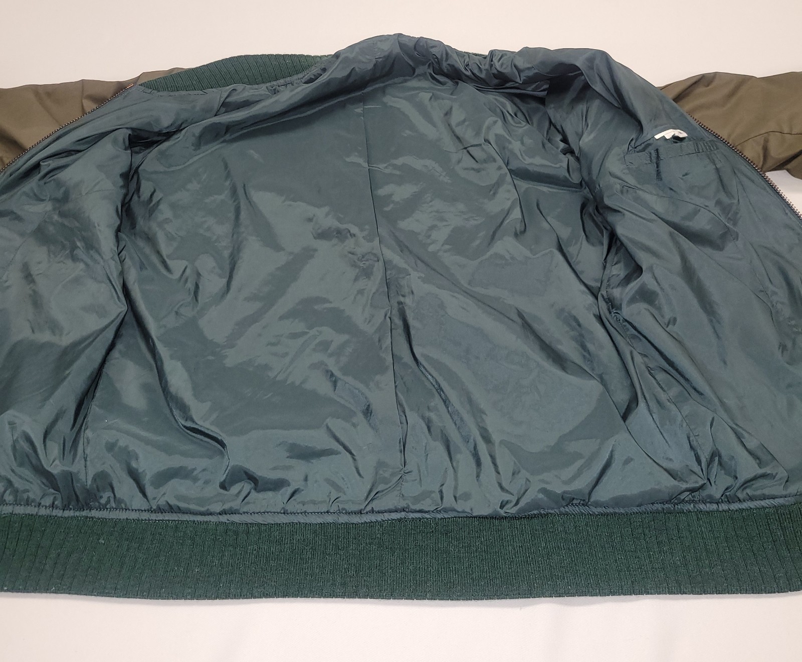 Chevignon Womens Quilted Full Zip Windbreaker/Color Green/Size Medium*SEE NOTES*