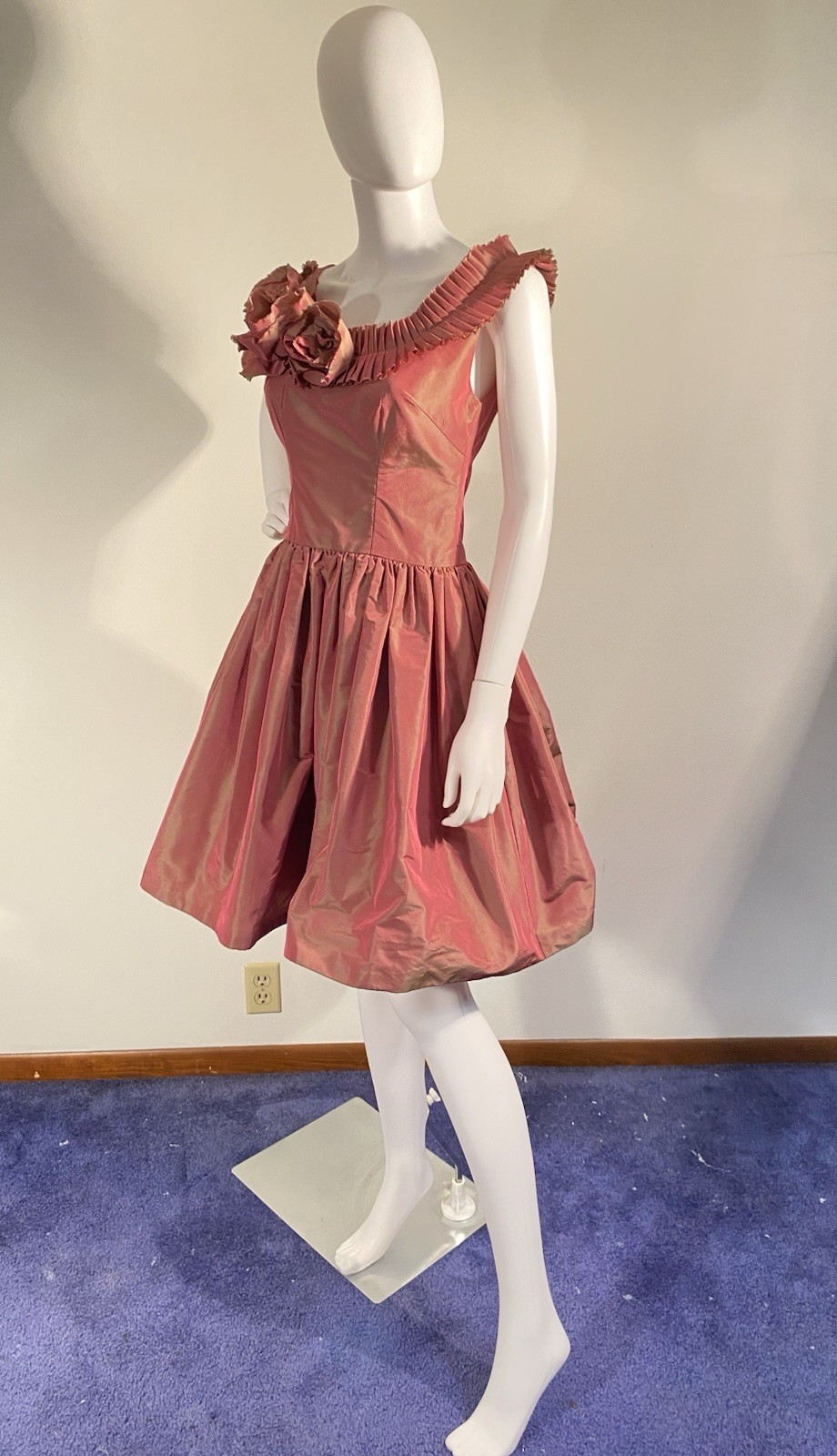A Retro 50’s Style Pink Sharkskin Taffeta Party Dress By Shantel Regier Sz 6