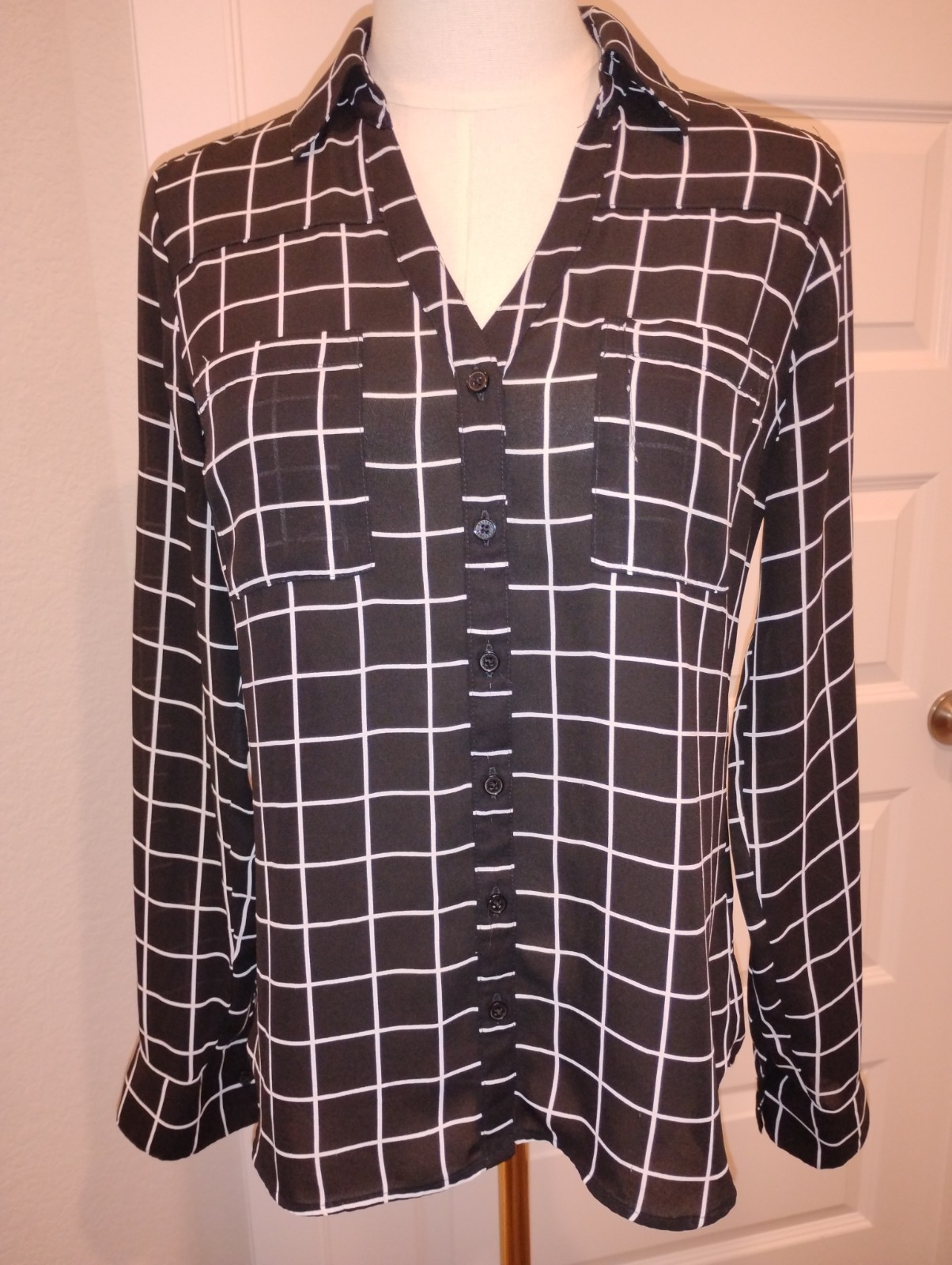Express Portofino Women’s S Black White Check Long Sleeve Collared Button-Down