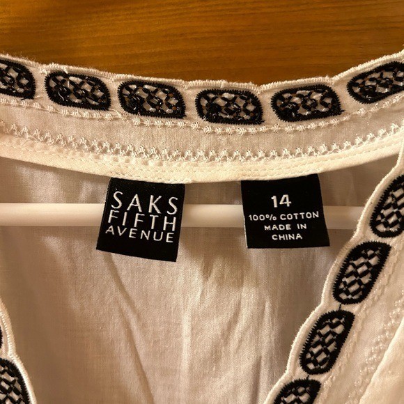 Saks Fifth Avenue Cotton Embroidered Top Size 14 – see description. 🍎