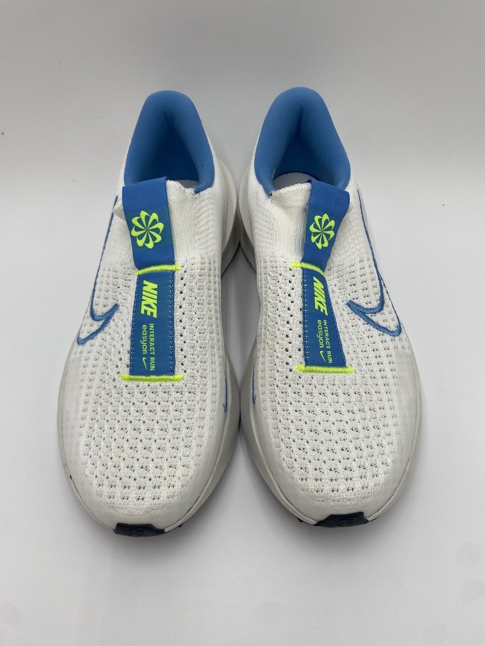 Nike INTERACT RUN EASYON Women’s NEW Running Shoes White/Beyond-Volt Multi Sizes