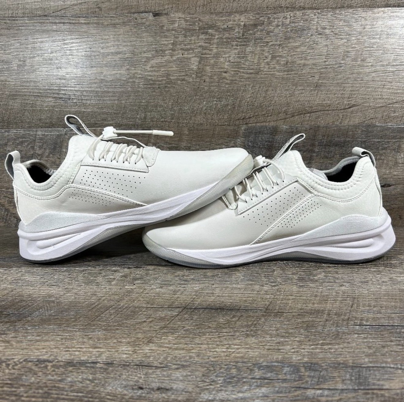Clove Classic Shoes BRILLIANT WHITE Nursing Healthcare Sneakers W 9.5 / M 8