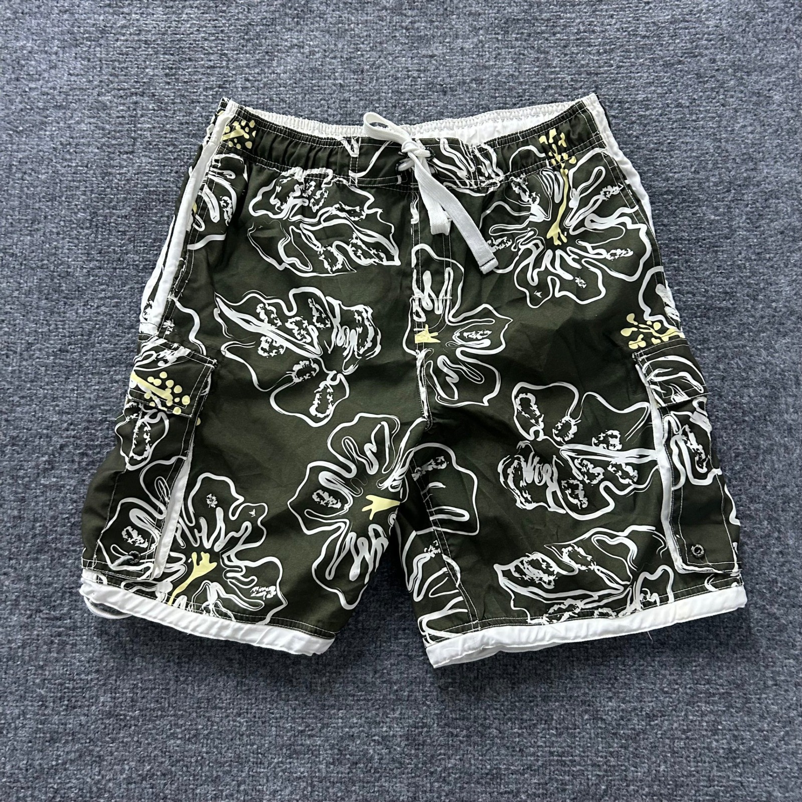 No Boundaries Swim Trunks Mens Size M 32/34 Olive Hibiscus Floral Cargo Board