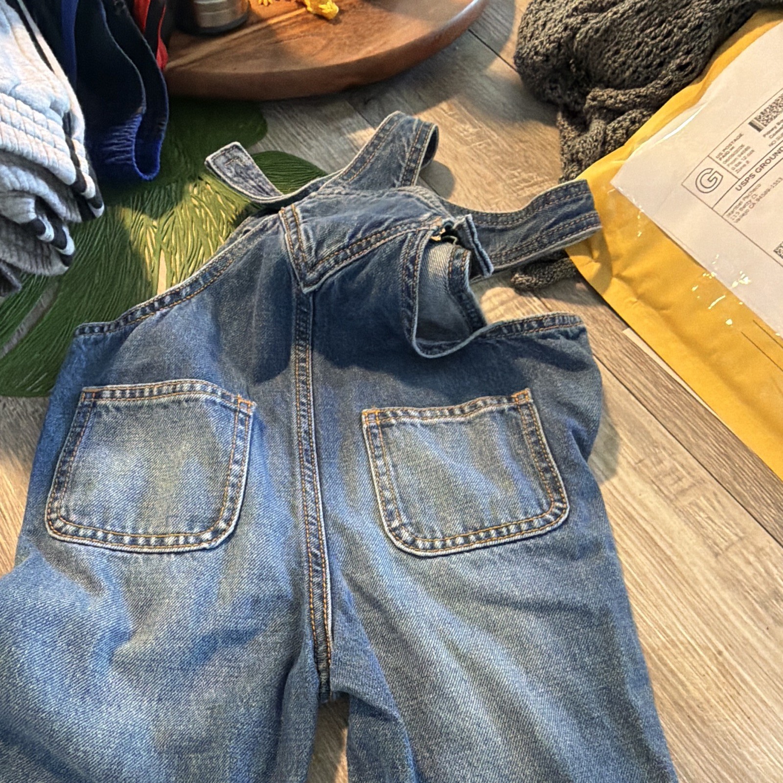 Old Navy Blue Denim Overall One-Piece 5T Sleeveless Square Neck Pockets Button