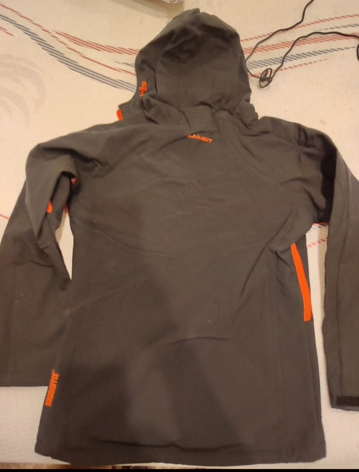 EIGER EXTREME mammoth softshell jacket. Men’s. NWT