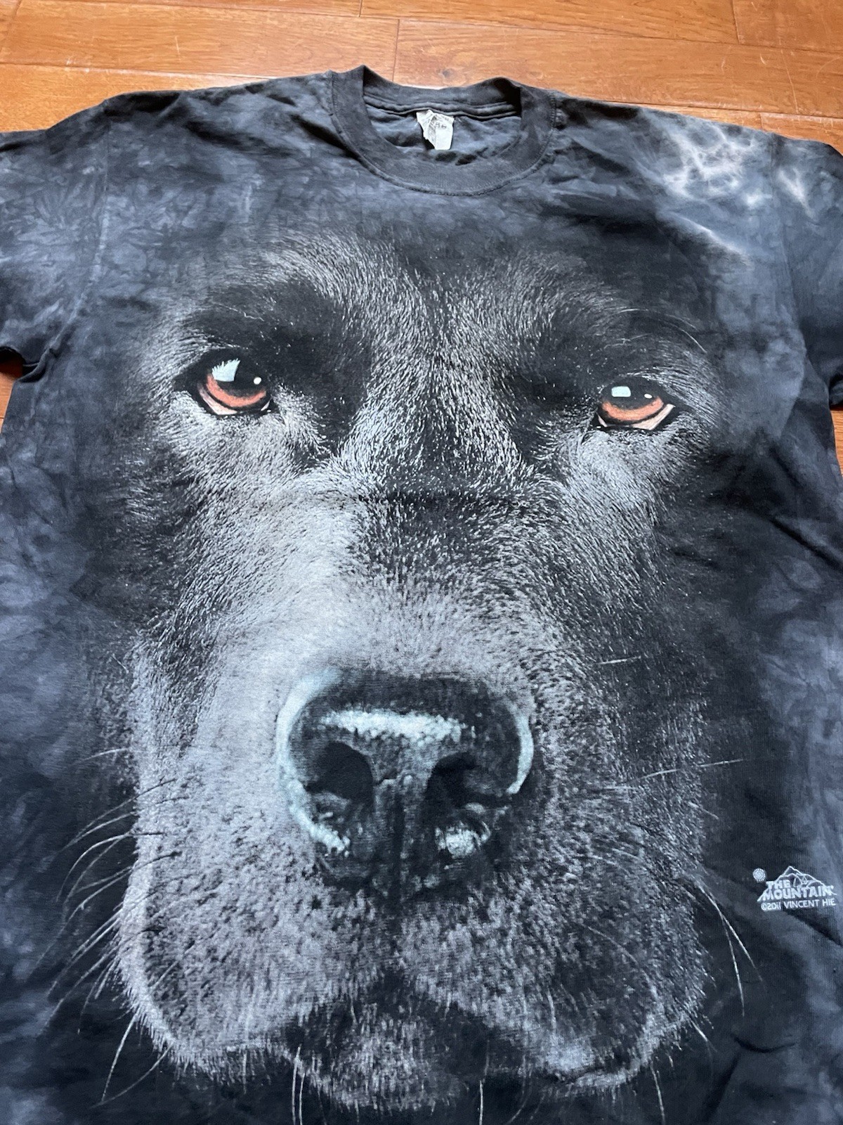 2011 Black Lab dog, vintage all over print tshirt, The Mountain, size medium