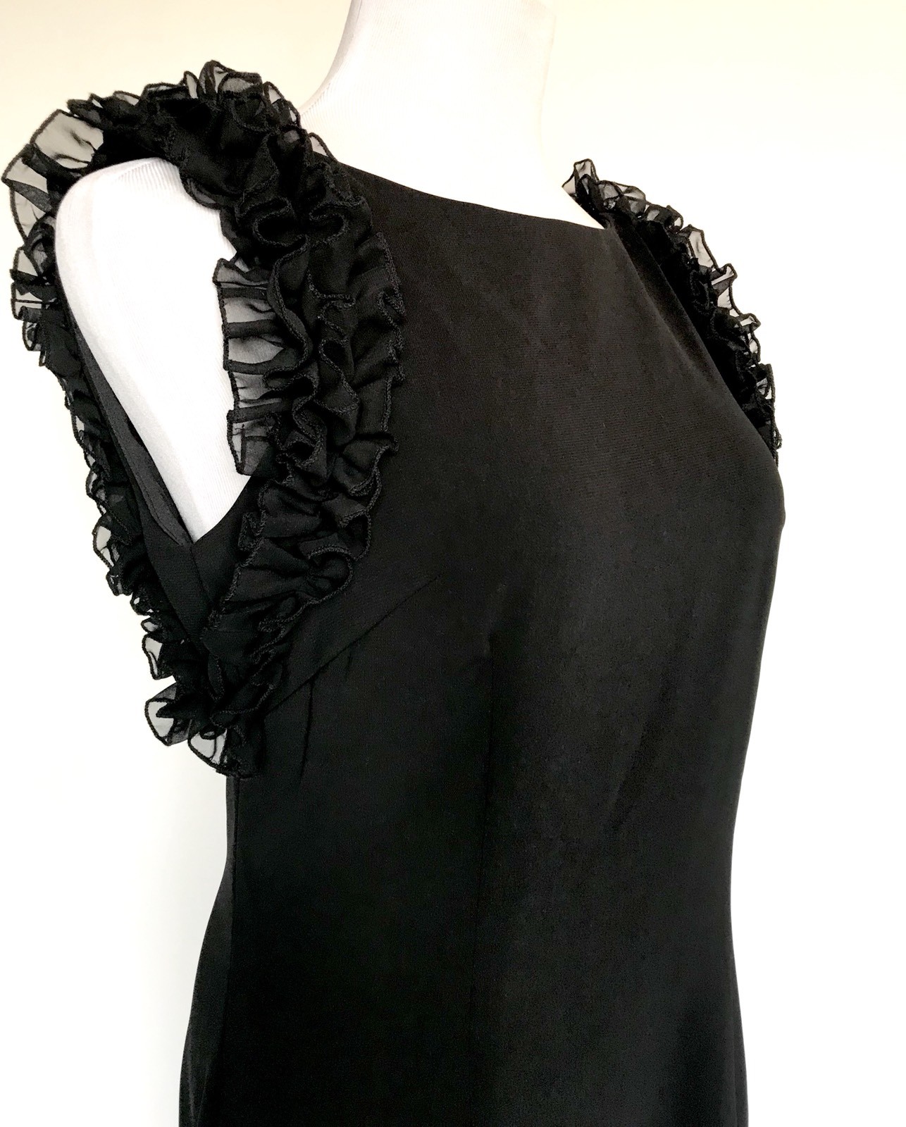 Carmen Marc Valvo Sz 8 Sheath Dress Black Ruffle Arms Retail $325 Price $148 NWT