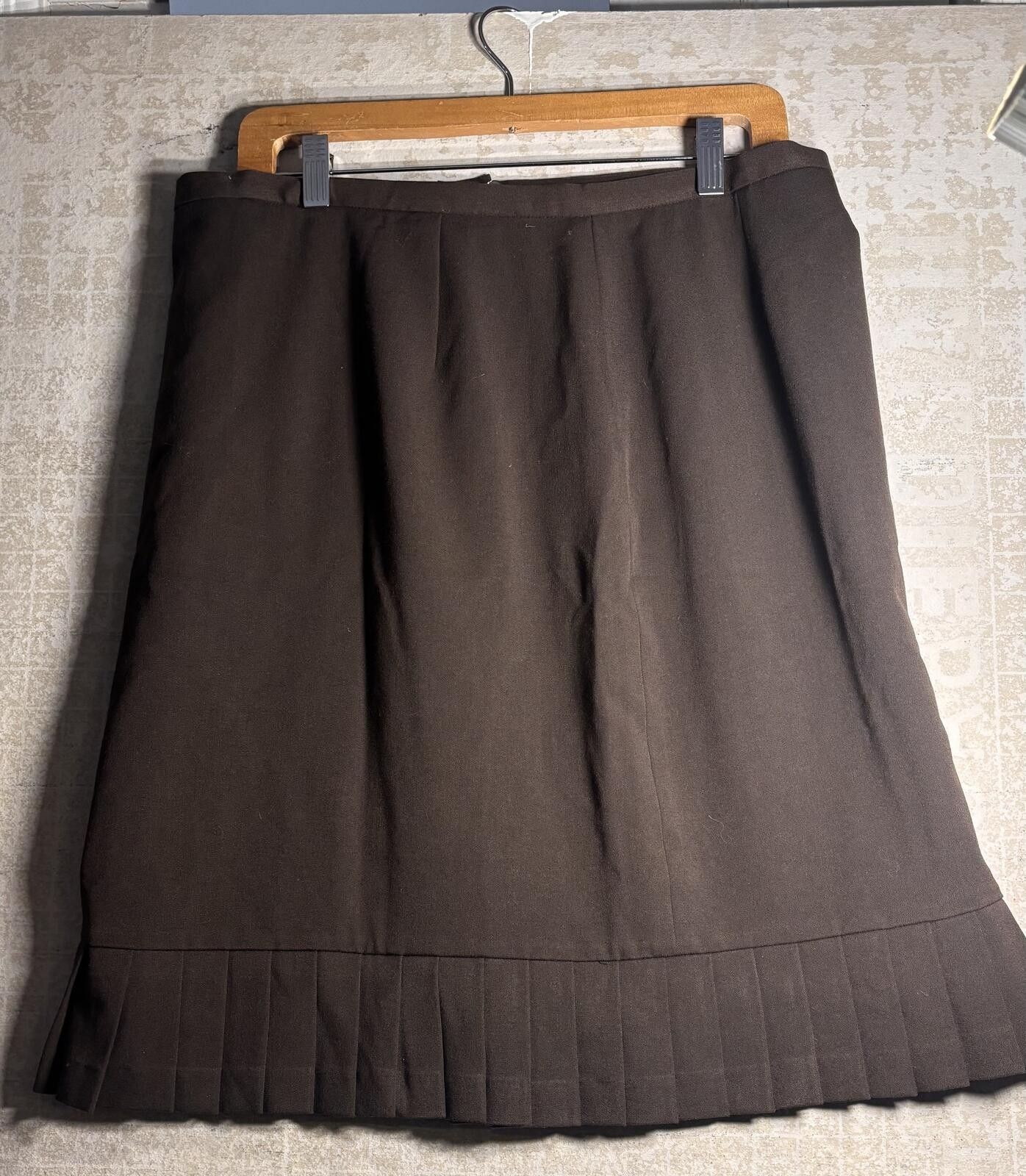 Brown Straight Skirt with Pleated Hem – Size 14
