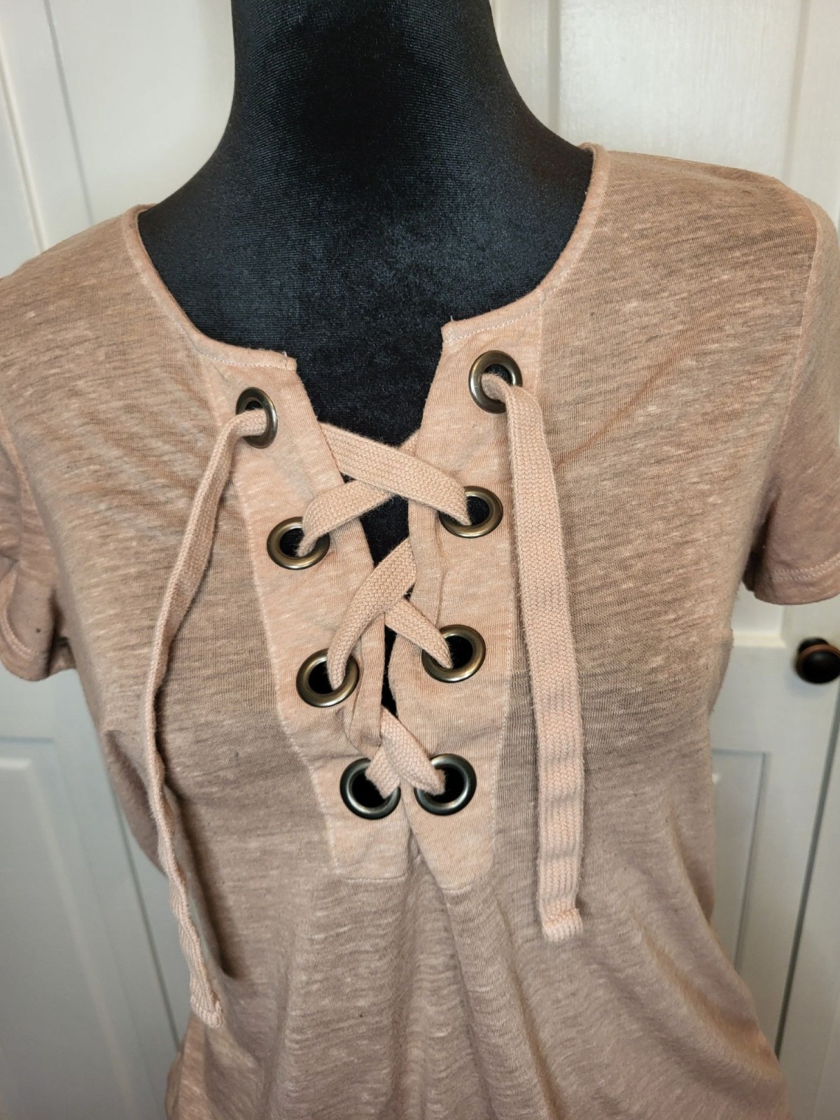 American Eagle Cocoa Lace Up Grommet Slub Knit Tee S Festival Grunge Punk Boho