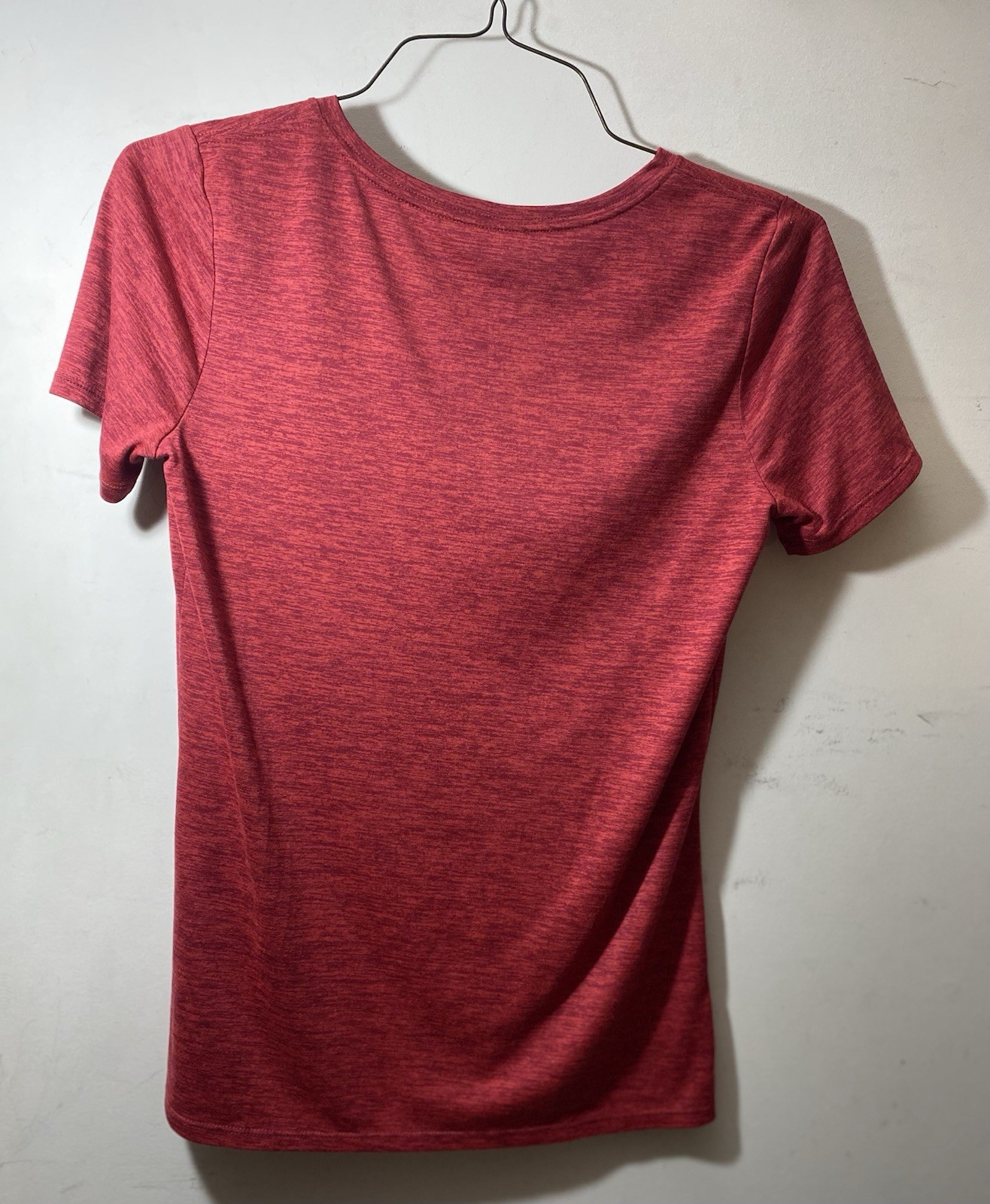 Nike Dri-FIT Women’s Size Medium Red V-Neck Athletic T-Shirt