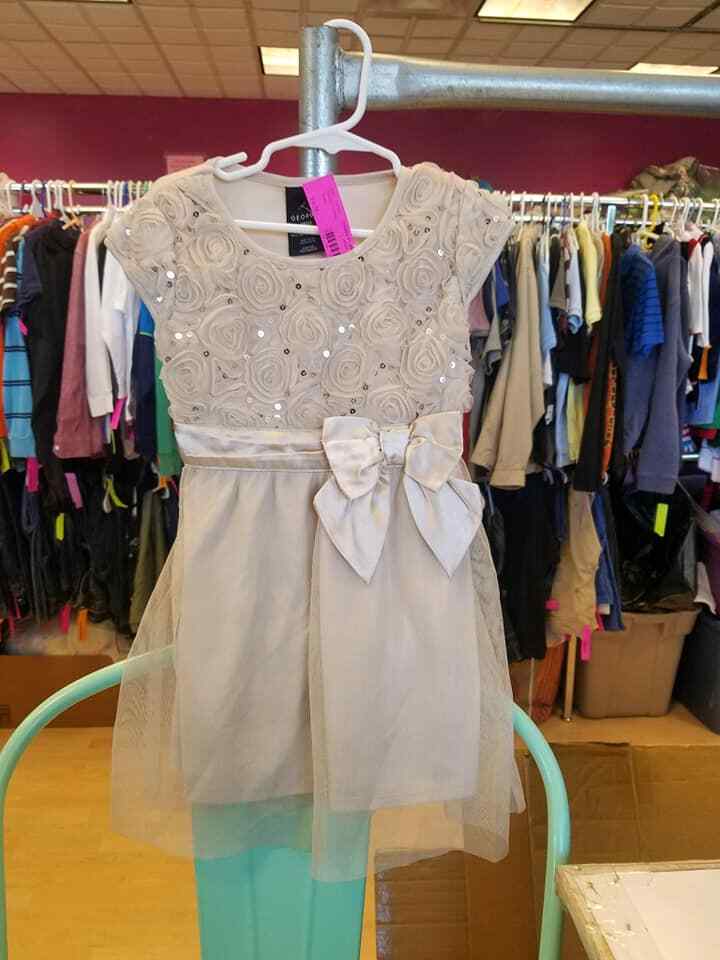 EUC Huge Lot Clothes Girls (7 – 8) 20 pieces SPRING/SUMMER