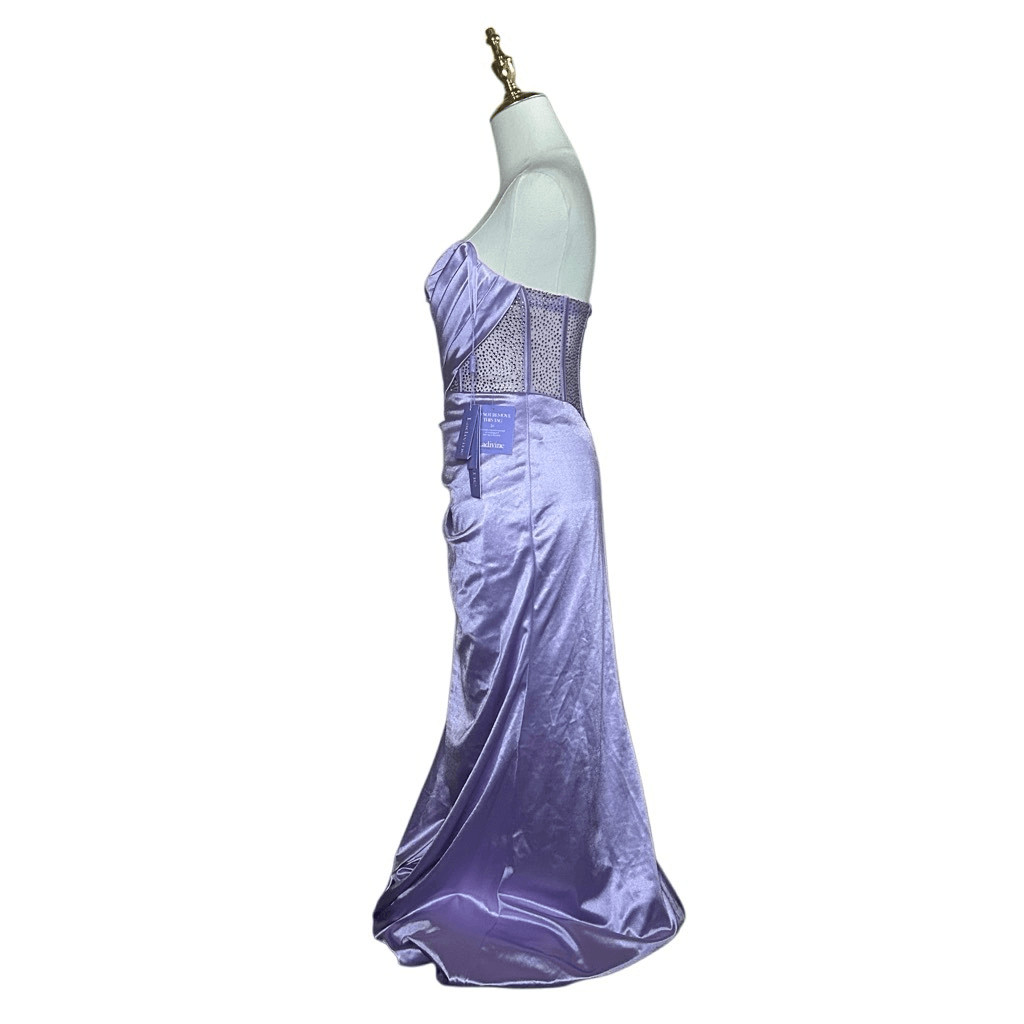 NWT Ladivine By Cinderella Divine Lavender Prom Long Gown Size 4 Satin Beaded