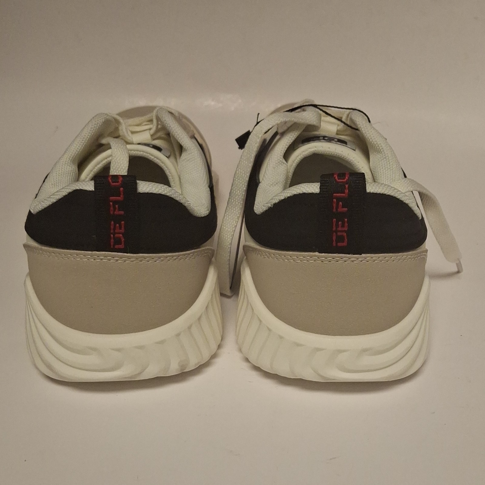 De Florance Colorblock White/Beige/Black Lace Up Low Top Men’s Sneaker